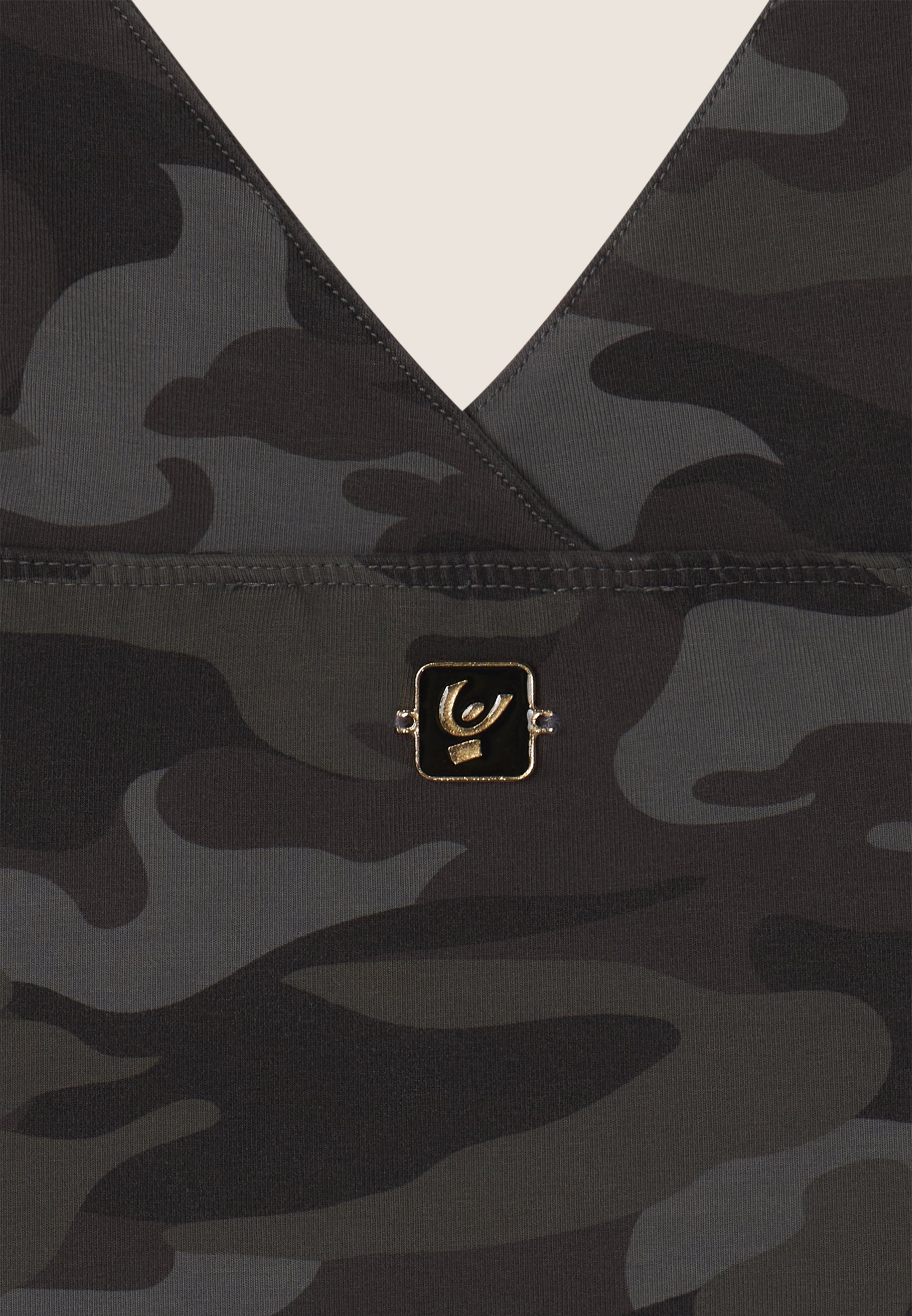 freddy-top-cropped-donna-camo-ice-wash-in-cotone-organico-con-incroci-frontali image 7
