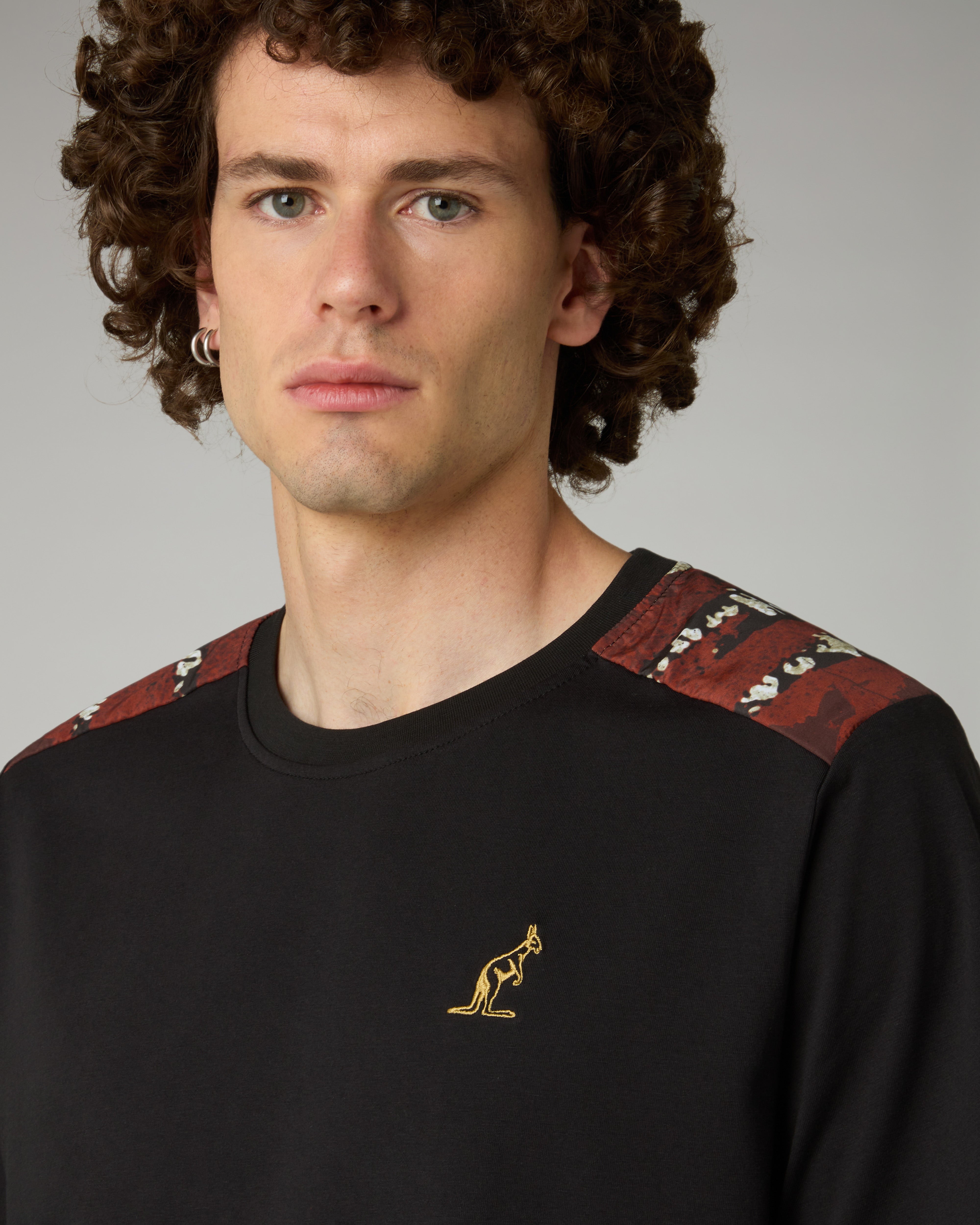 australian-arak-t-shirt-cotone-con-inserti-smash-made-in-italy image 4
