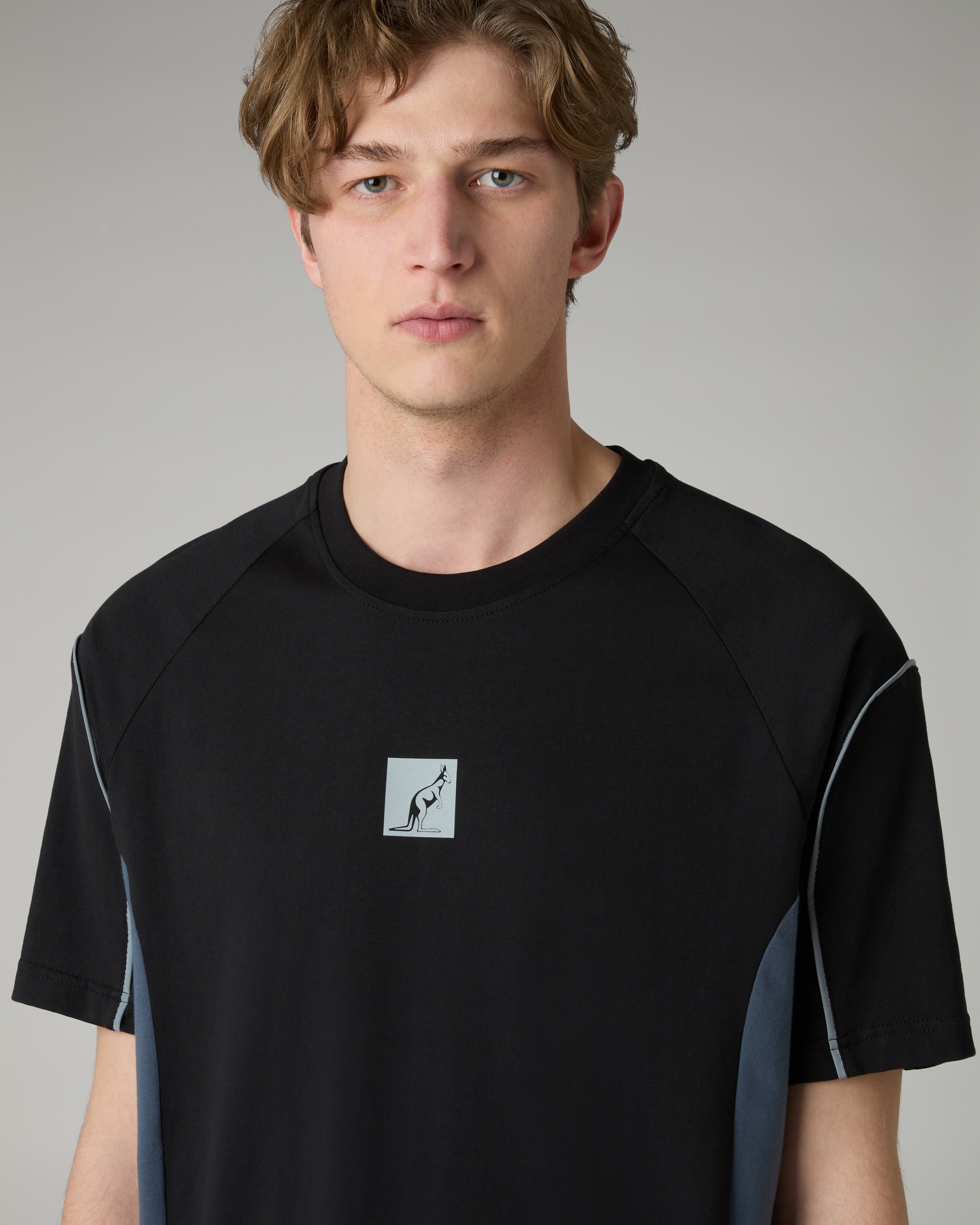 australian-nocturna-t-shirt-cotone-regular-fit-nero-made-in-italy image 4