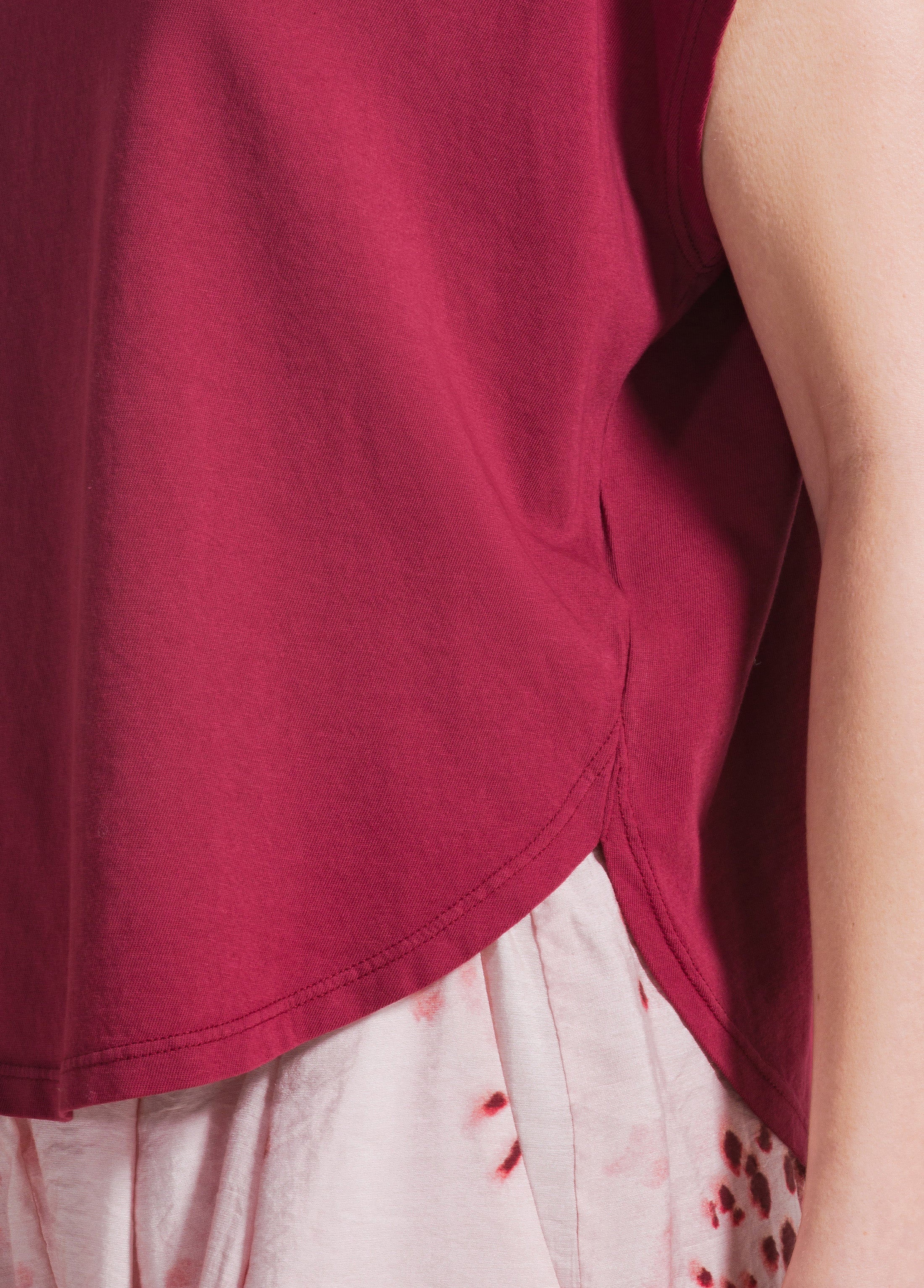 deha-t-shirt-loose-fit-in-jersey-organico-rosso-t-shirt-cotone-made-in-italy image 3