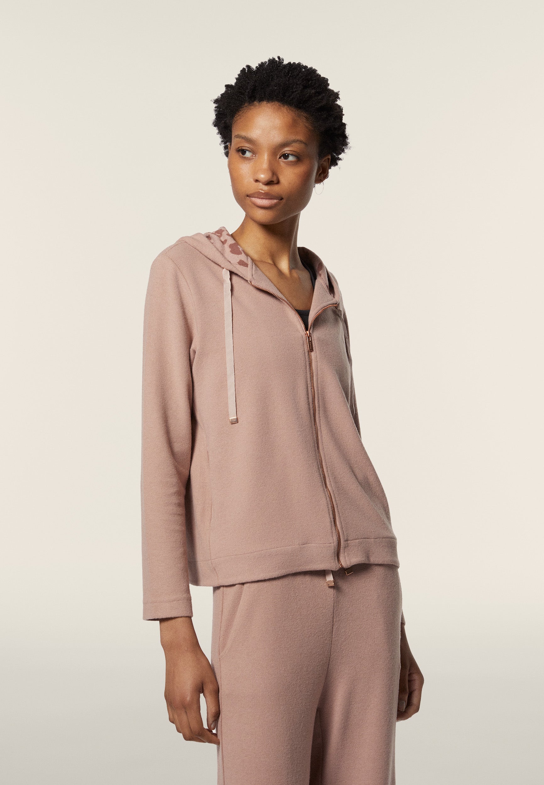 freddy-felpa-donna-zip-con-cappuccio-animalier-in-viscosa-tricot image 1