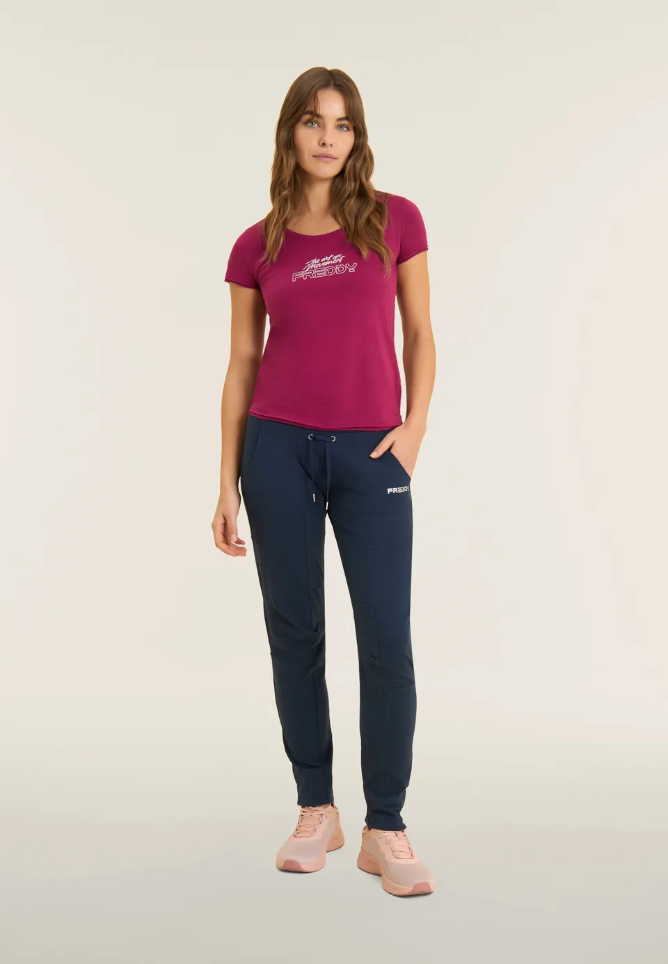 freddy-completo-t-shirt-e-pantalone-the-art-of-movement image 1