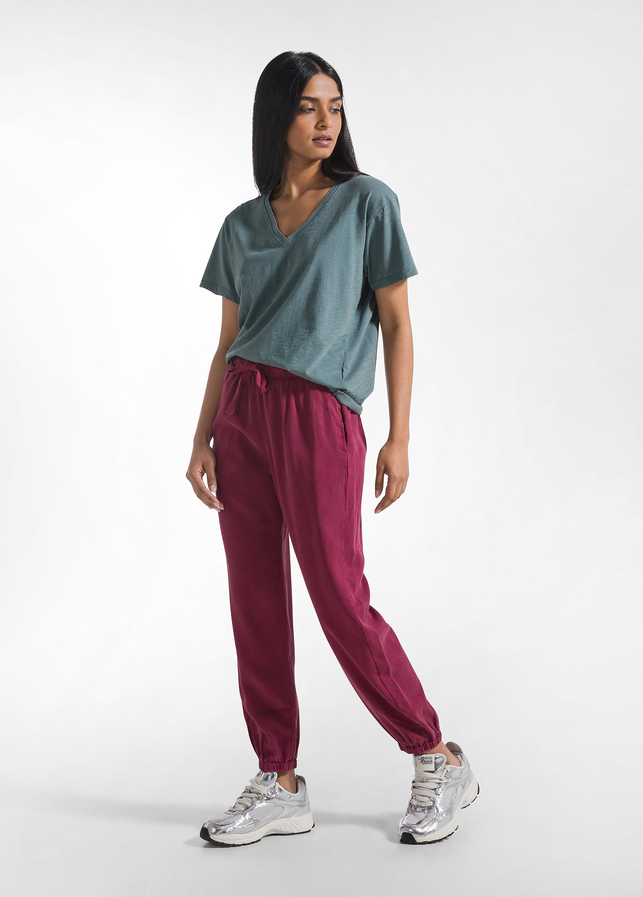 deha-pantaloni-jogger-in-lyocell-rosso image 1