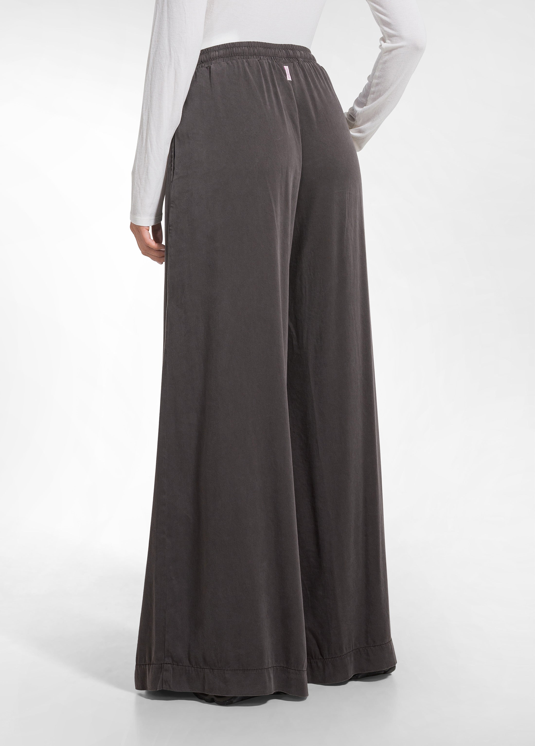 deha-pantalone-wide-leg-in-raso-stretch-marrone image 3