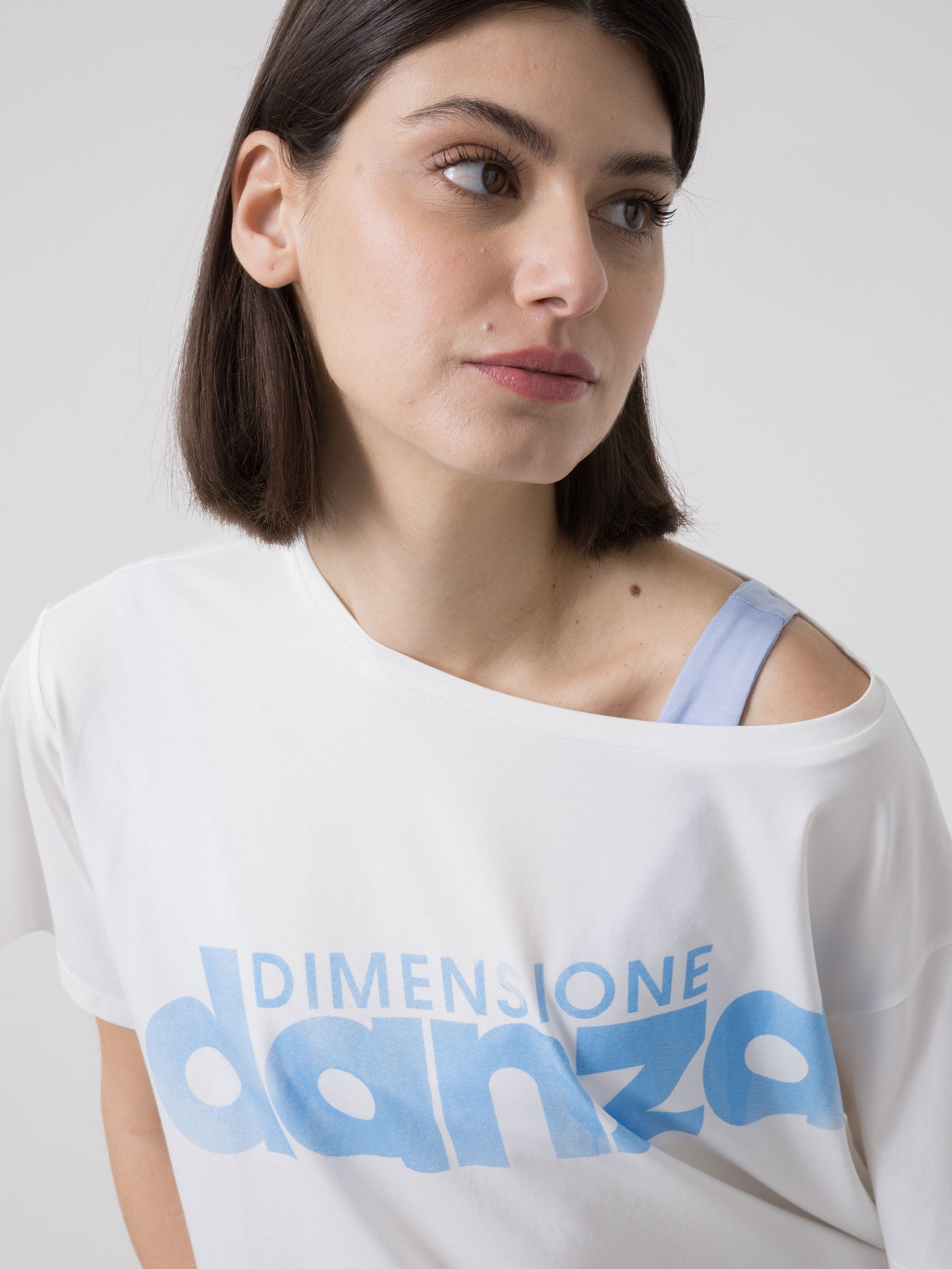 dimensione-danza-t-shirt-donna-in-modal-jersey-stretch-con-logo-frontale image 5