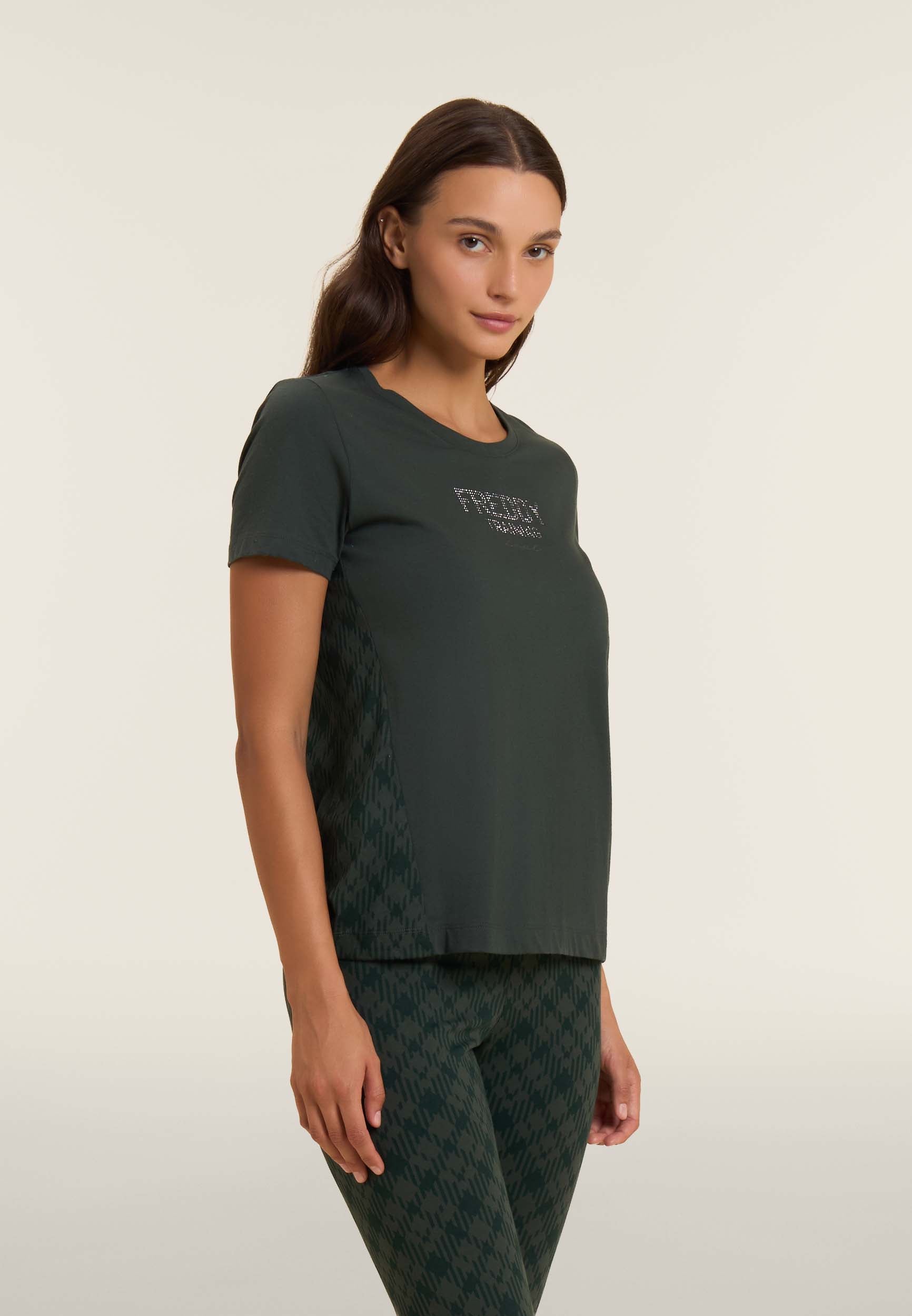 freddy-t-shirt-raglan-donna-maniche-lunghe-con-inserto-geometrico image 1
