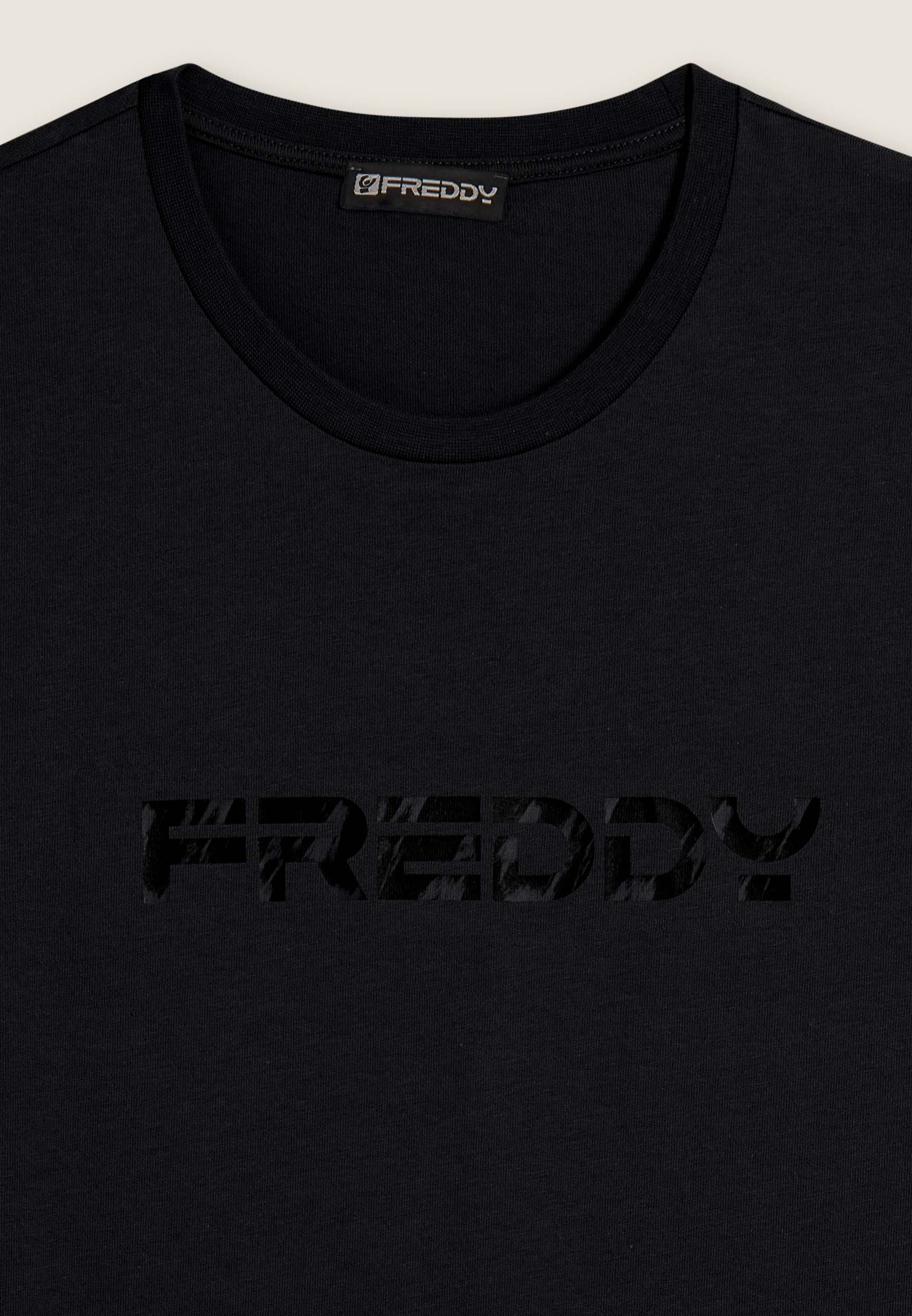 freddy-t-shirt-uomo-con-logo-sfumato-centrale-in-jersey-100-cotone image 6