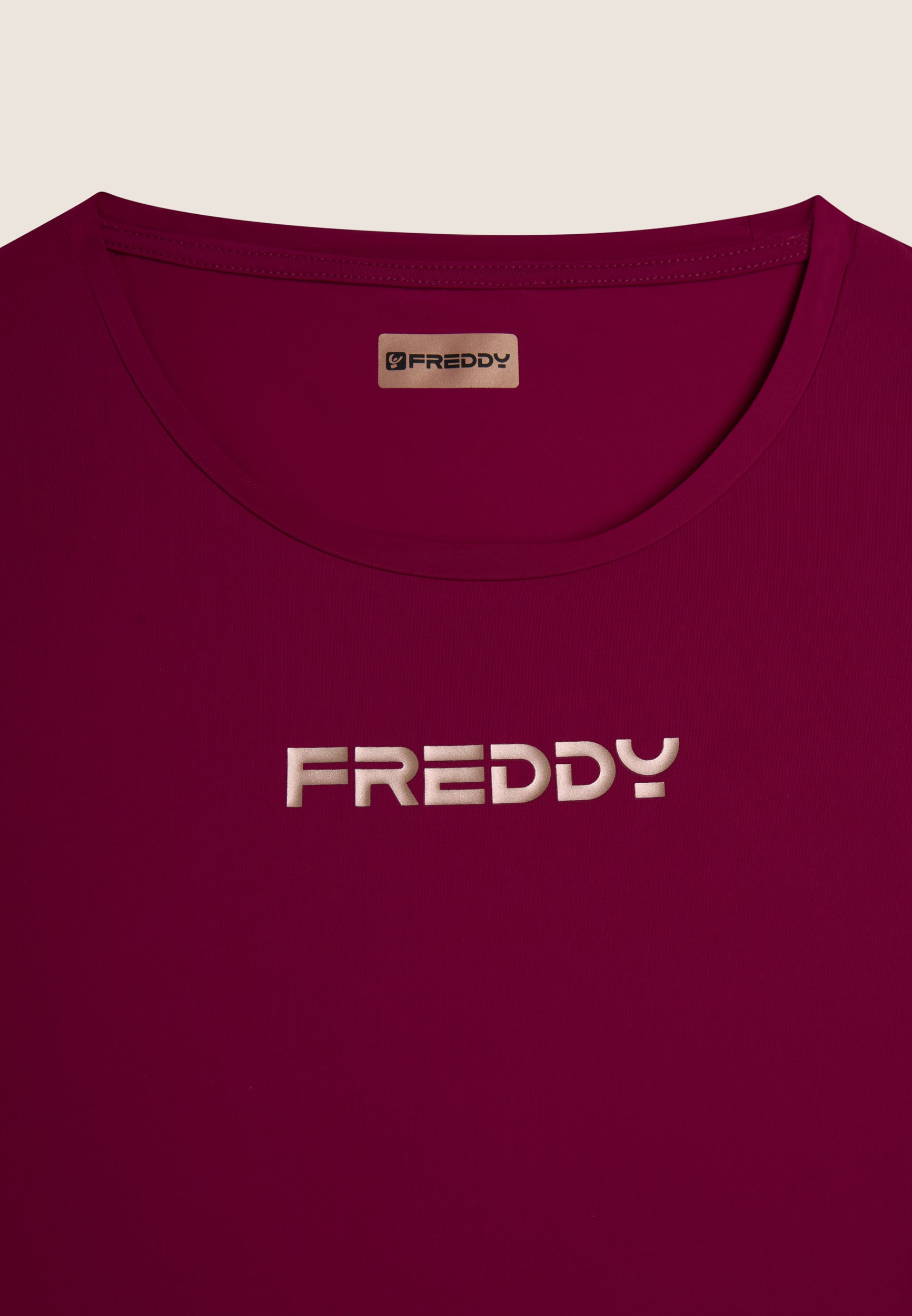 freddy-t-shirt-regular-in-tessuto-tecnico-leggero-oro-rosa image 4