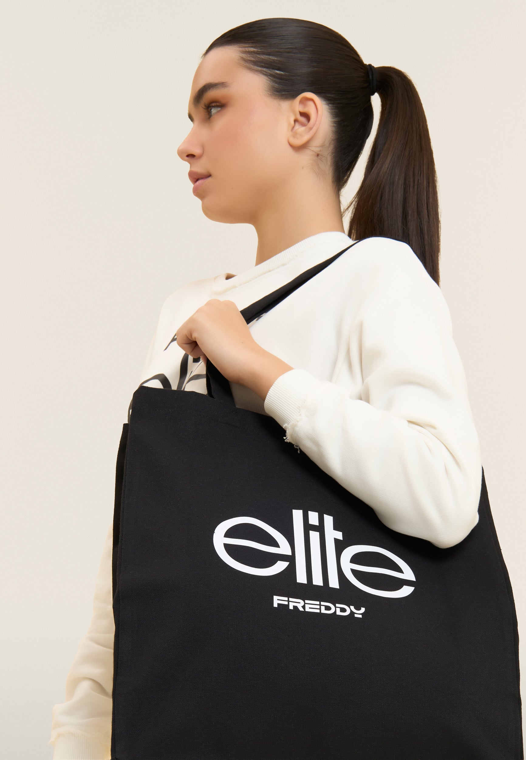 freddy-shopper-unisex-elite-x-freddy-in-canvas-nero image 2