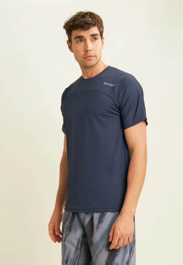 freddy-t-shirt-uomo-slim-logo-al-cuore-fit-ergonomico image 1