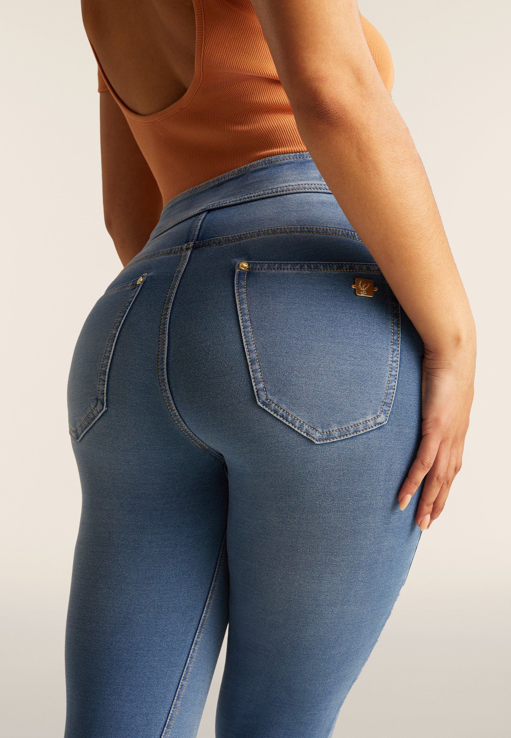 freddy-n-o-w-jeggings-skinny-vita-alta-denim-con-impunture image 4