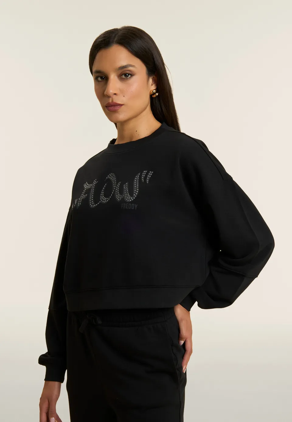 freddy-felpa-cropped-oversize-flow-con-borchie-french-terry image 1