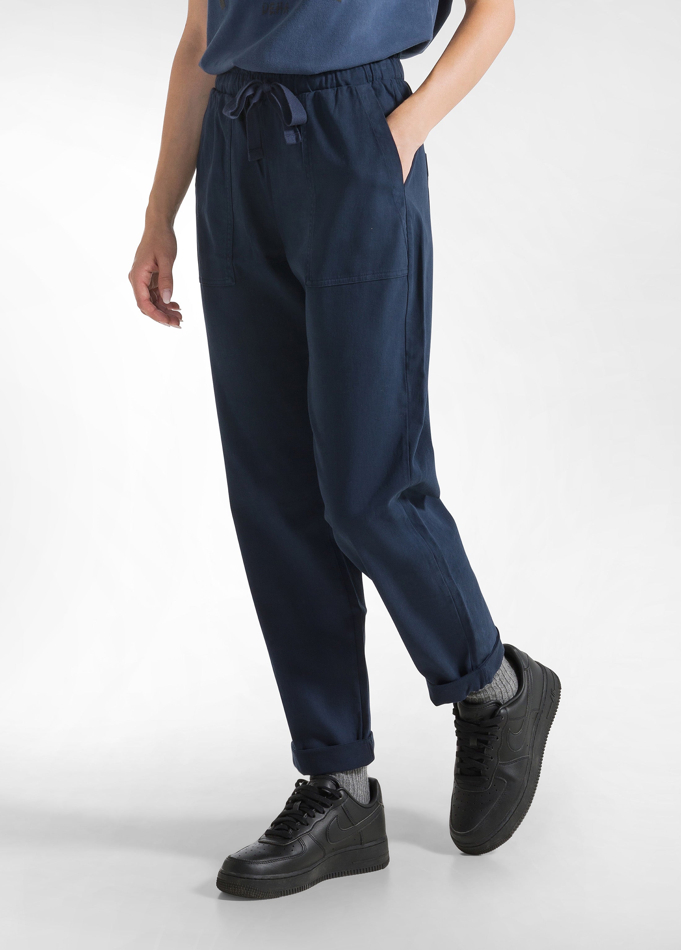 deha-pantalone-in-gabardine-con-coulisse-blu image 2
