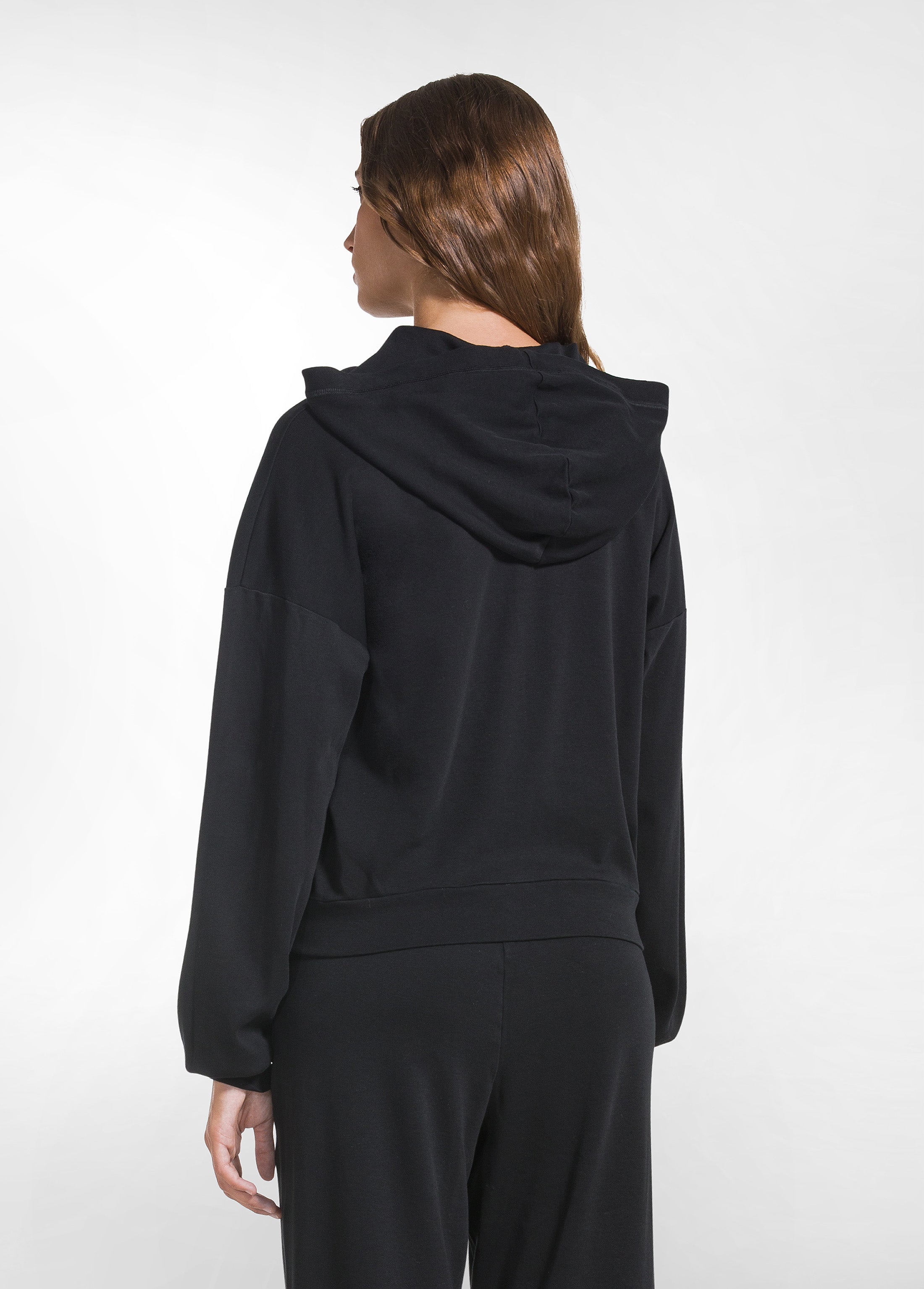 deha-felpa-girocollo-con-cappuccio-d52050-in-cotone-organico-nero image 2