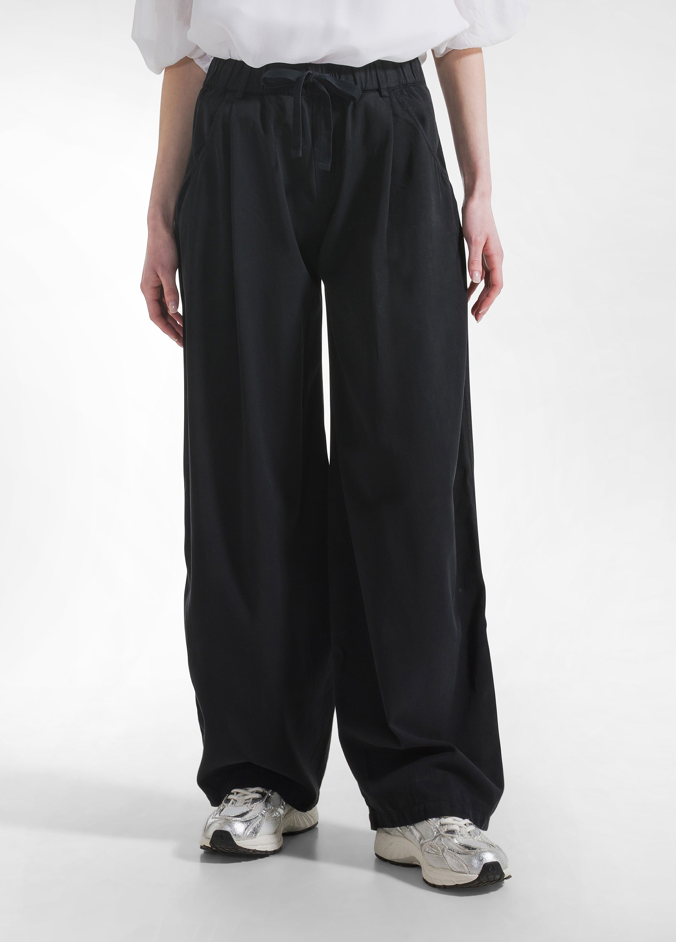 deha-d42757-pantaloni-dritti-in-twill-di-lyocell-nero image 2