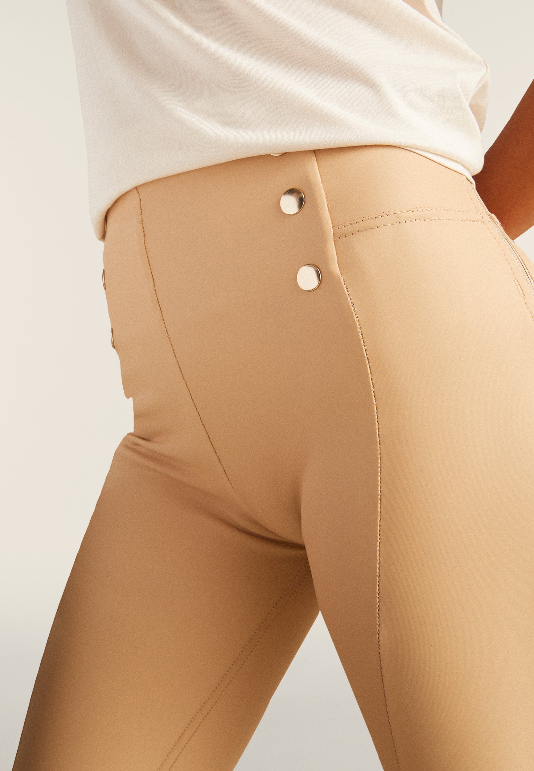 freddy-wr-up-pantaloni-donna-7-8-similpelle-vita-alta-con-bottoni-oro image 4