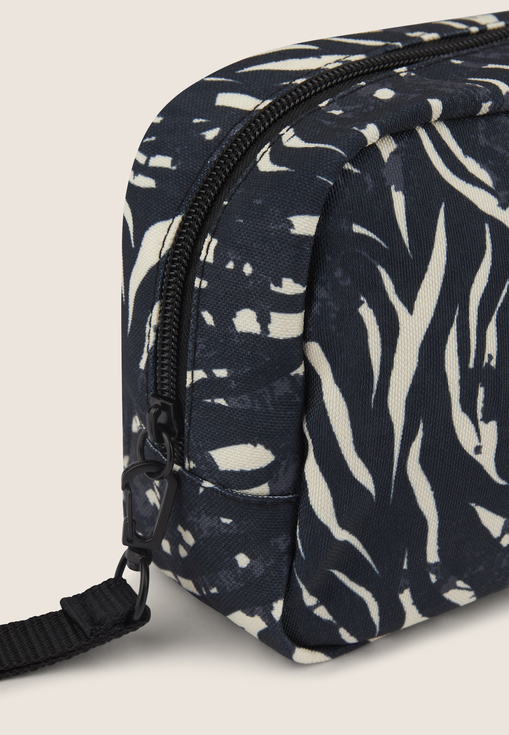 freddy-trousse-animalier-con-laccetto-25-x-8-x-14-cm image 8