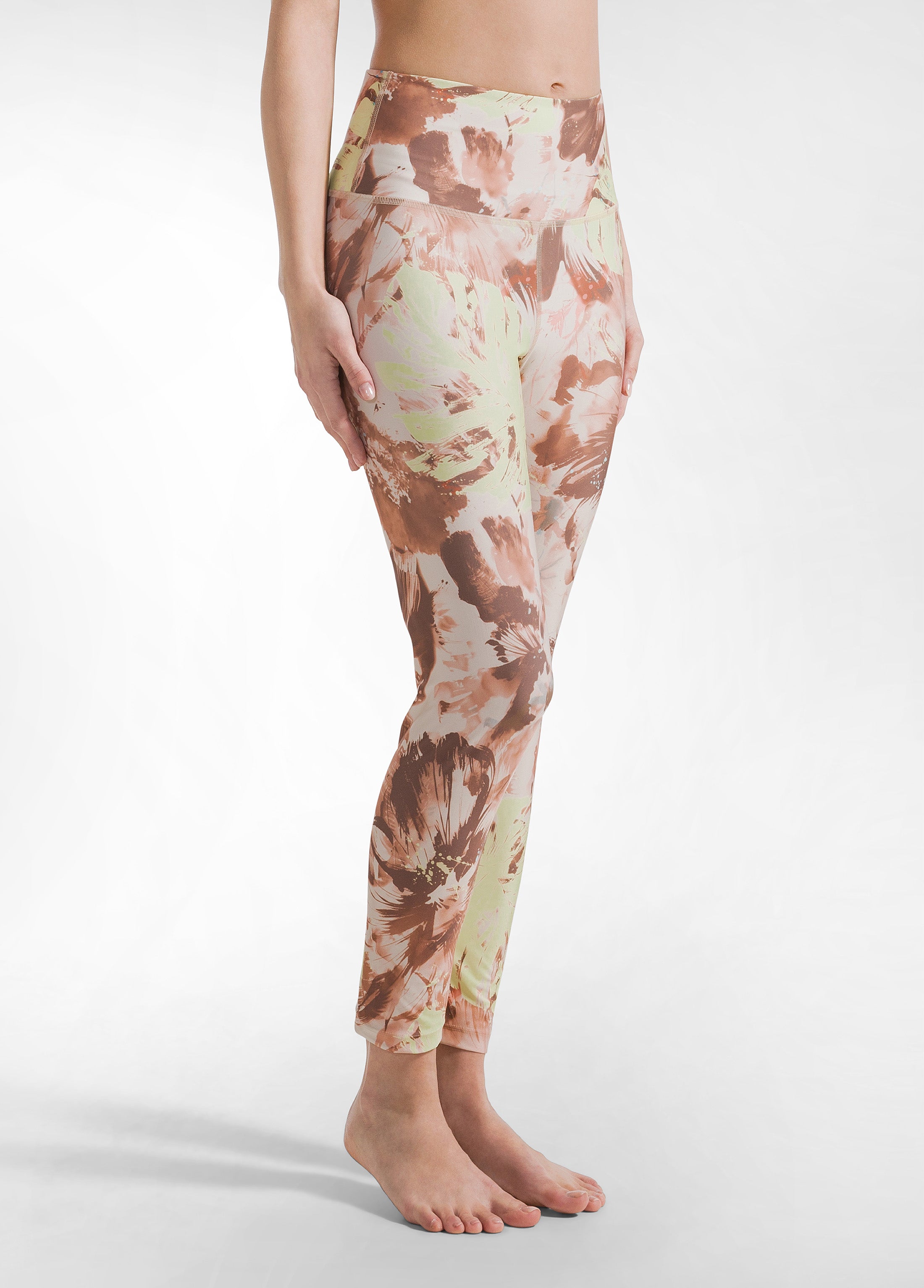 deha-leggings-in-microfibra-riciclata-stampata-marrone image 2
