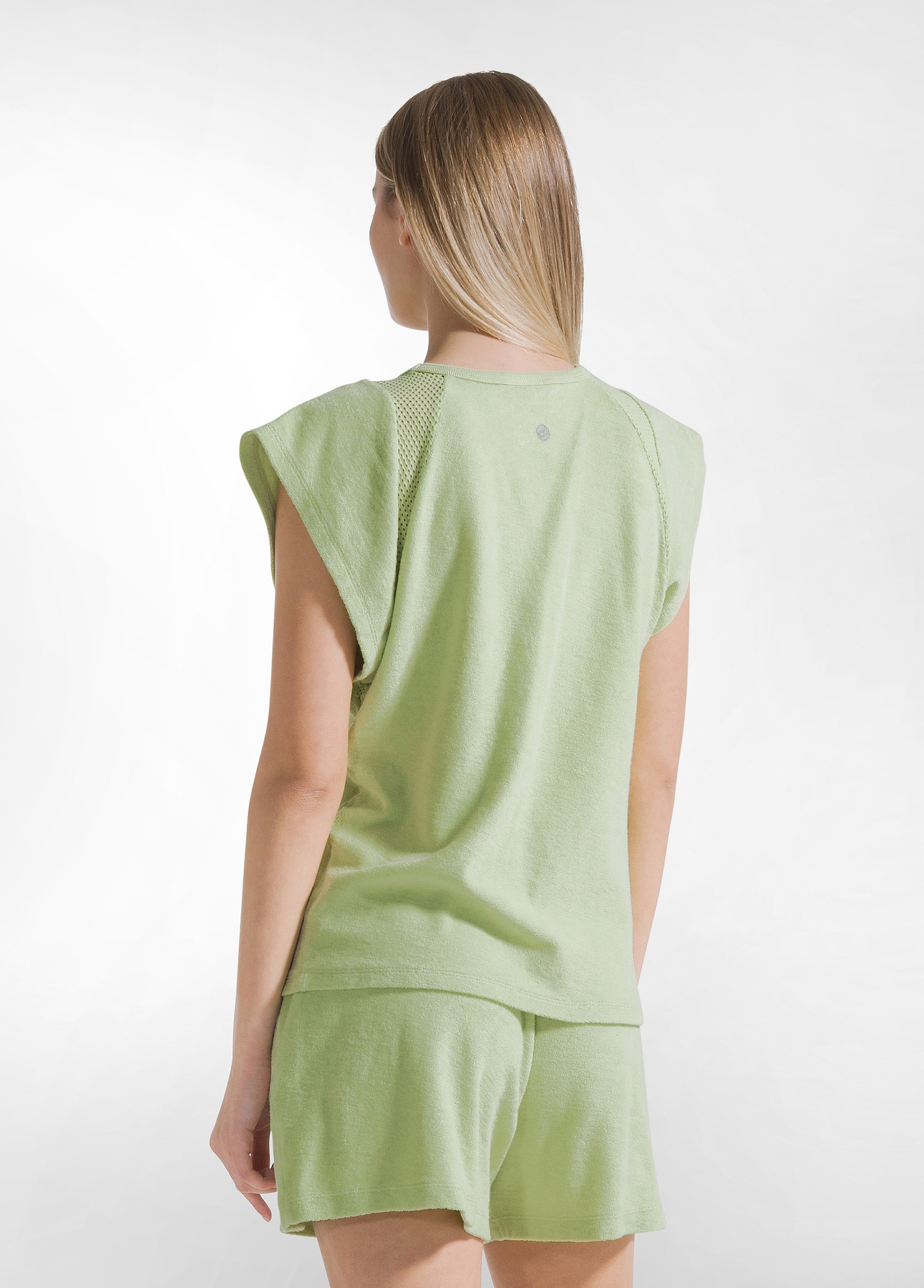 deha-completo-t-shirt-e-short-in-felpa-giallo image 2