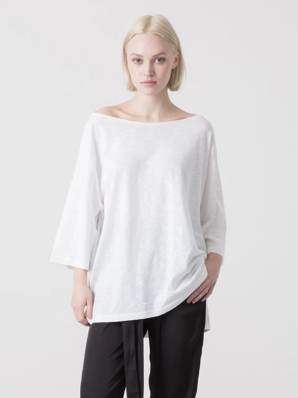 dimensione-danza-t-shirt-donna-in-slub-jersey-con-linea-asimmetrica image 1