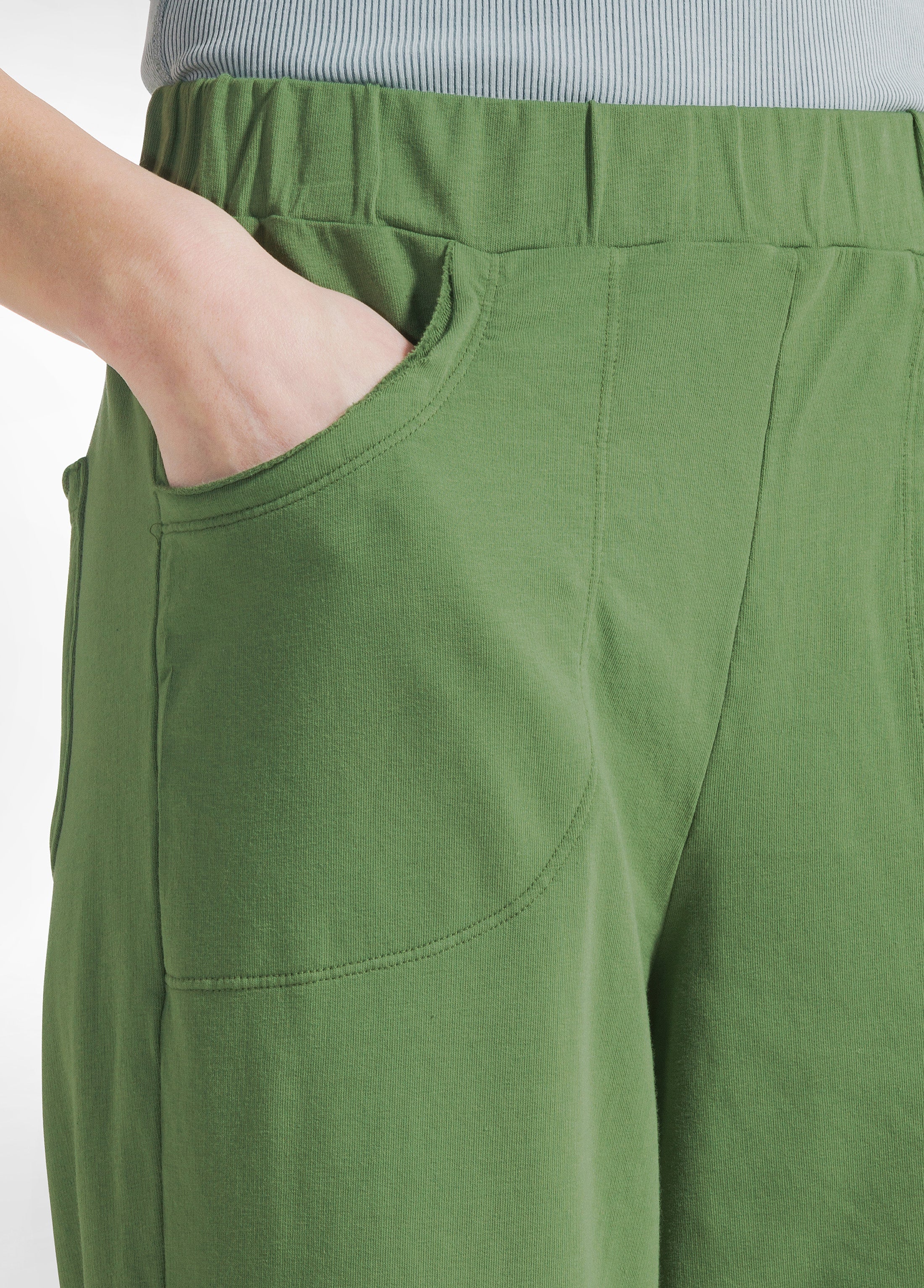 deha-pantalone-slim-fit-in-felpa-leggera-verde image 4