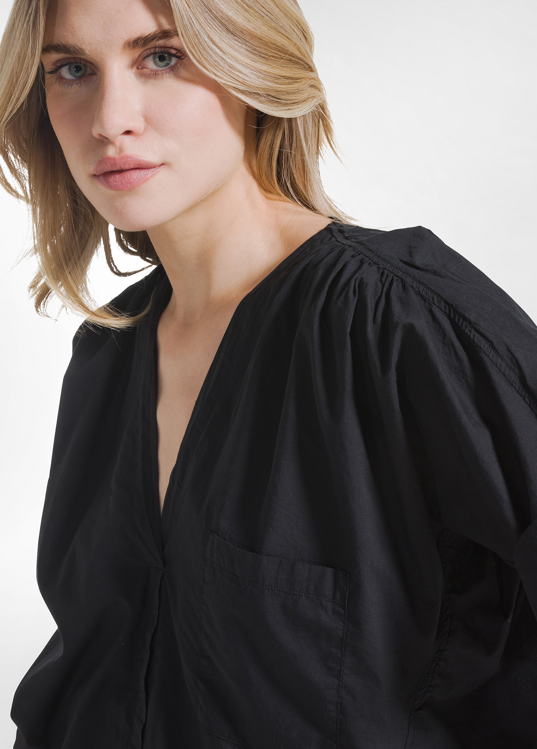 deha-blusa-in-mussola-di-cotone-leggera-nero image 3