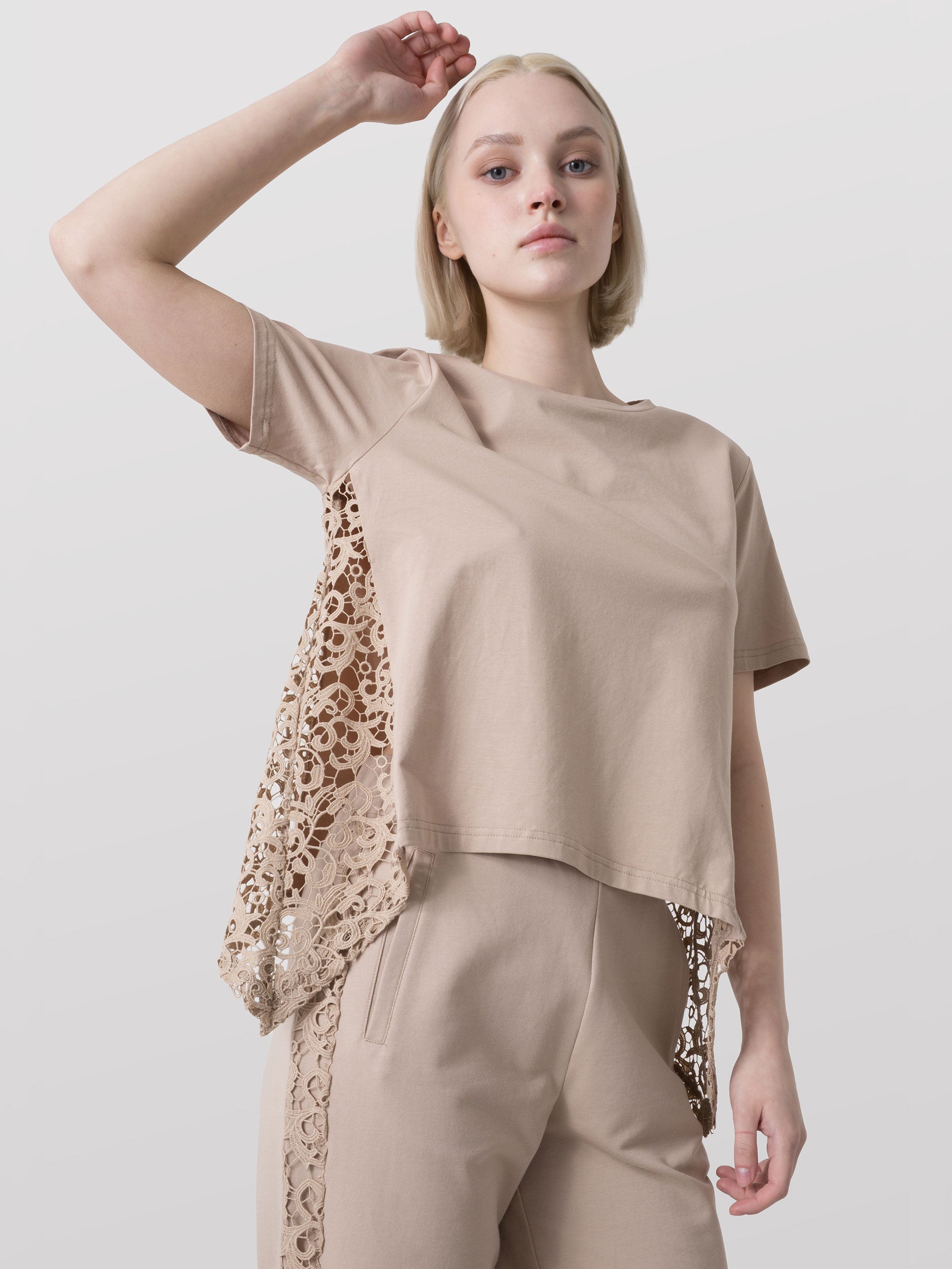 dimensione-danza-t-shirt-donna-in-jersey-stretch-con-inserti-in-pizzo-e-taglio-a image 4