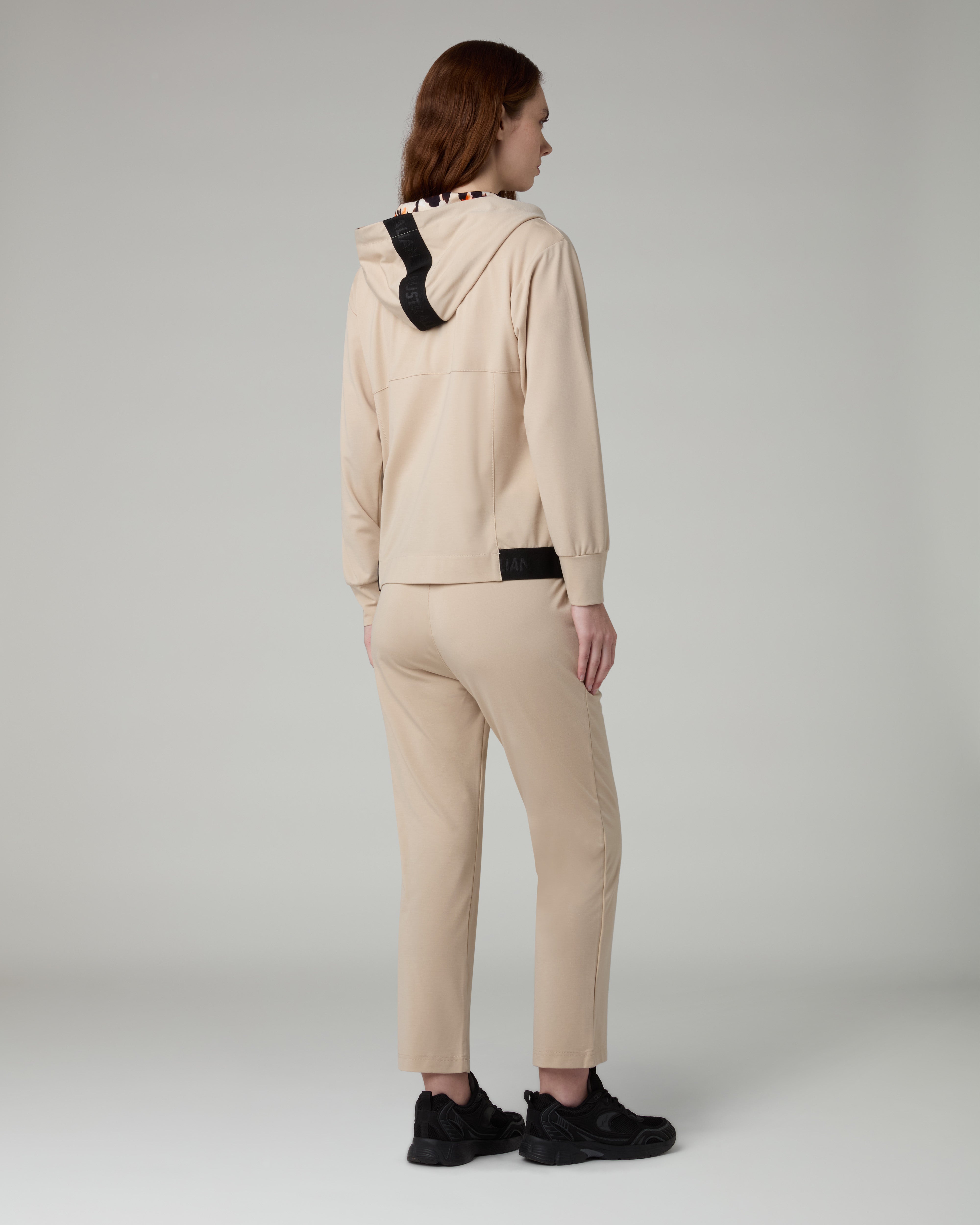 australian-signature-tracksuit-tuta-uomo-flow-interlock-sabbia image 2