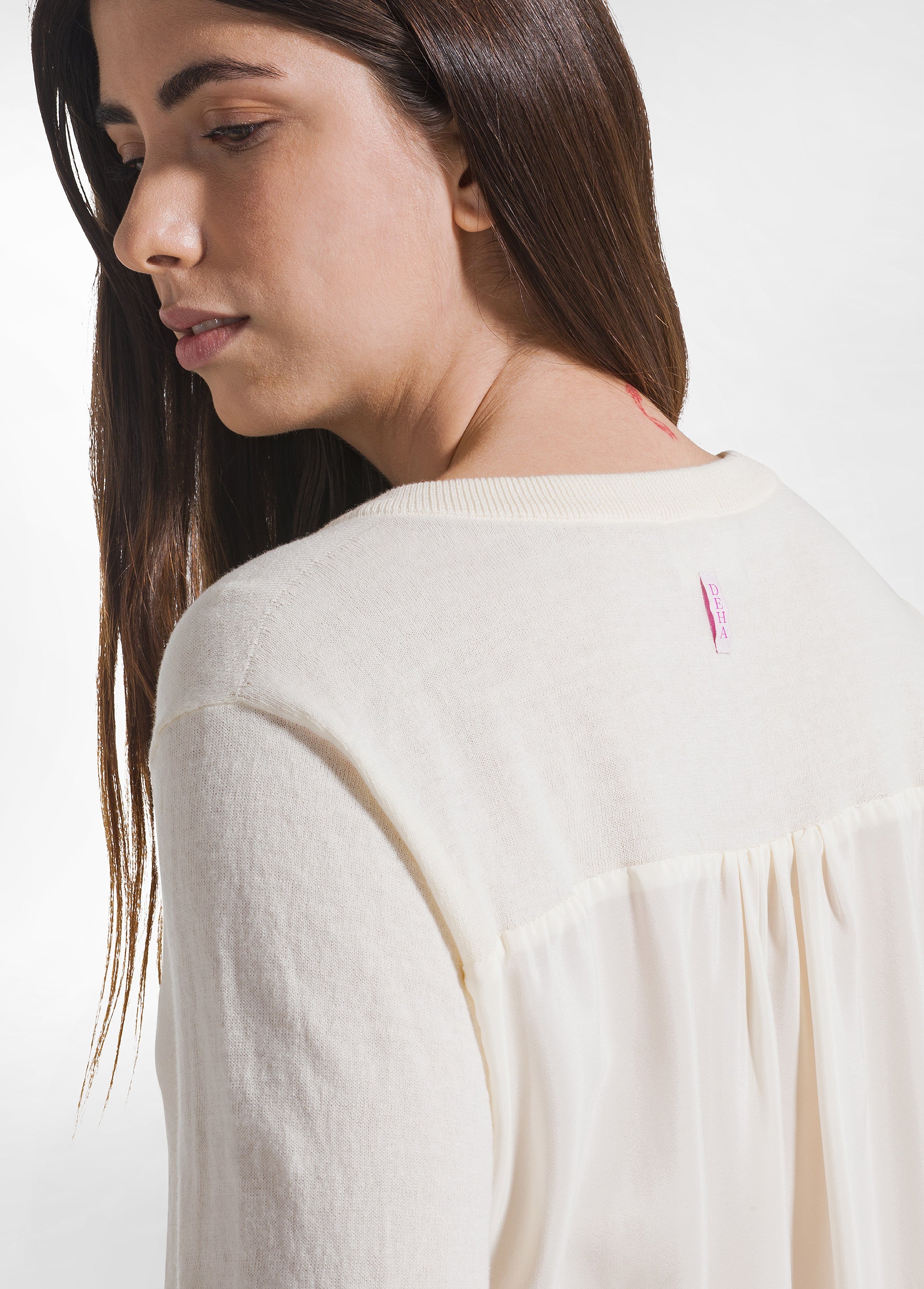 deha-maglia-in-cotone-e-seta-scollo-a-v-bianco image 3