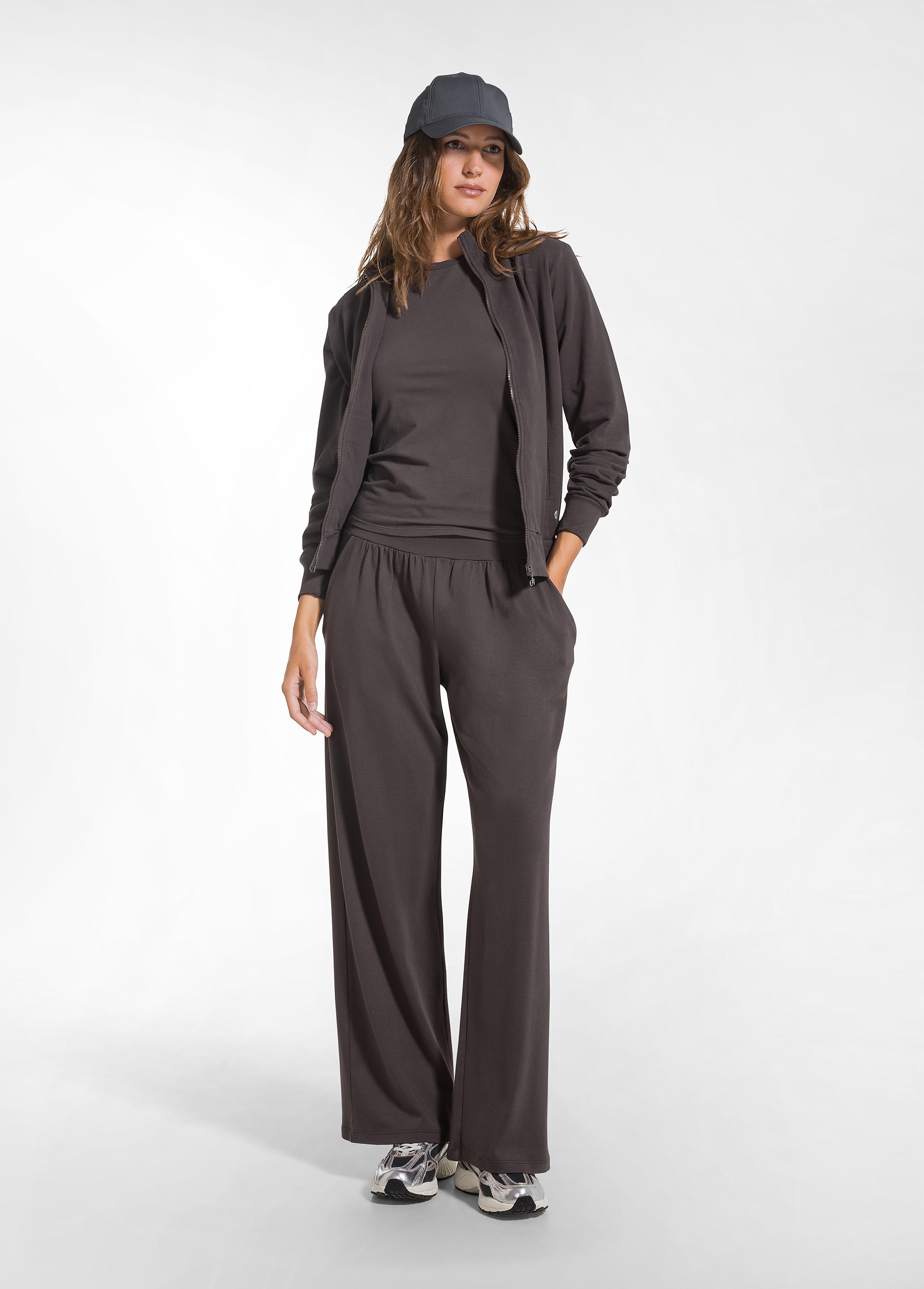 deha-felpa-stretch-con-zip-senza-cappuccio-marrone image 4