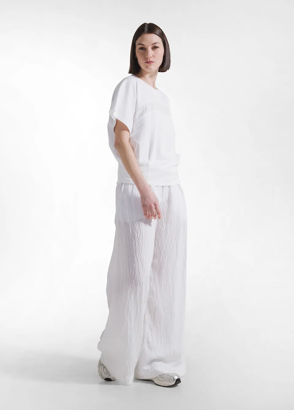 deha-completo-felpa-con-dettaglio-pantaloni-larghi-viscosa-crinkle-bianco image 1