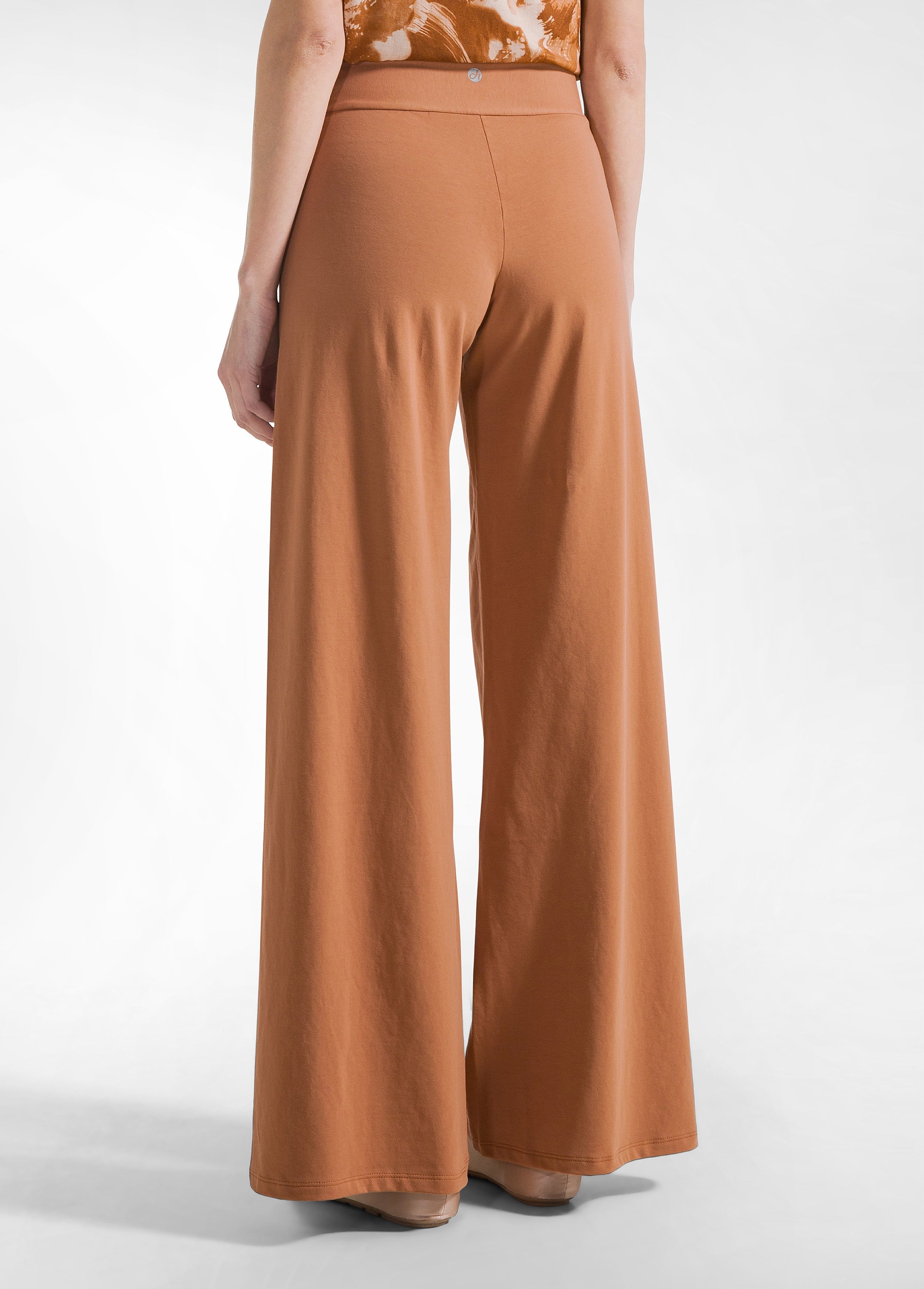 deha-pantalone-gamba-larga-in-jersey-marrone-yoga image 3