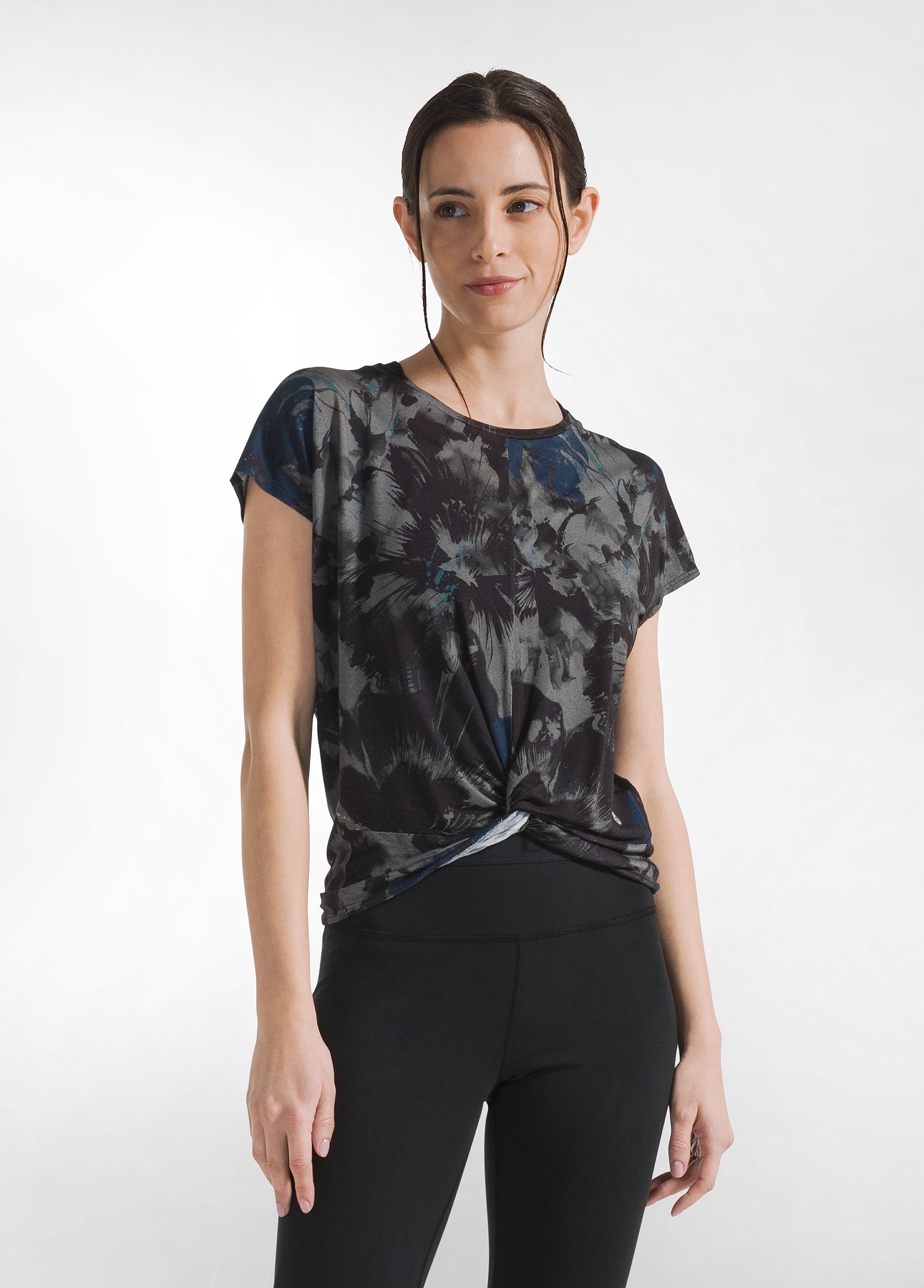 deha-t-shirt-in-viscosa-stampata-con-nodo-blu image 1