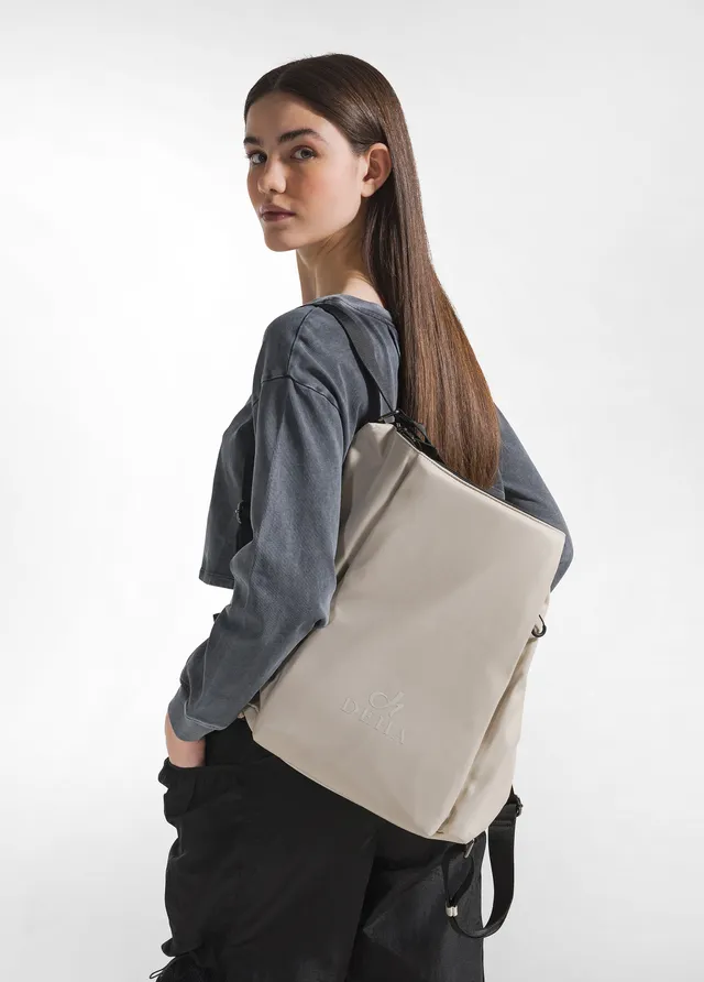 deha-d22912-borsa-zainetto-in-nylon-beige-38x35x13-cm image 1
