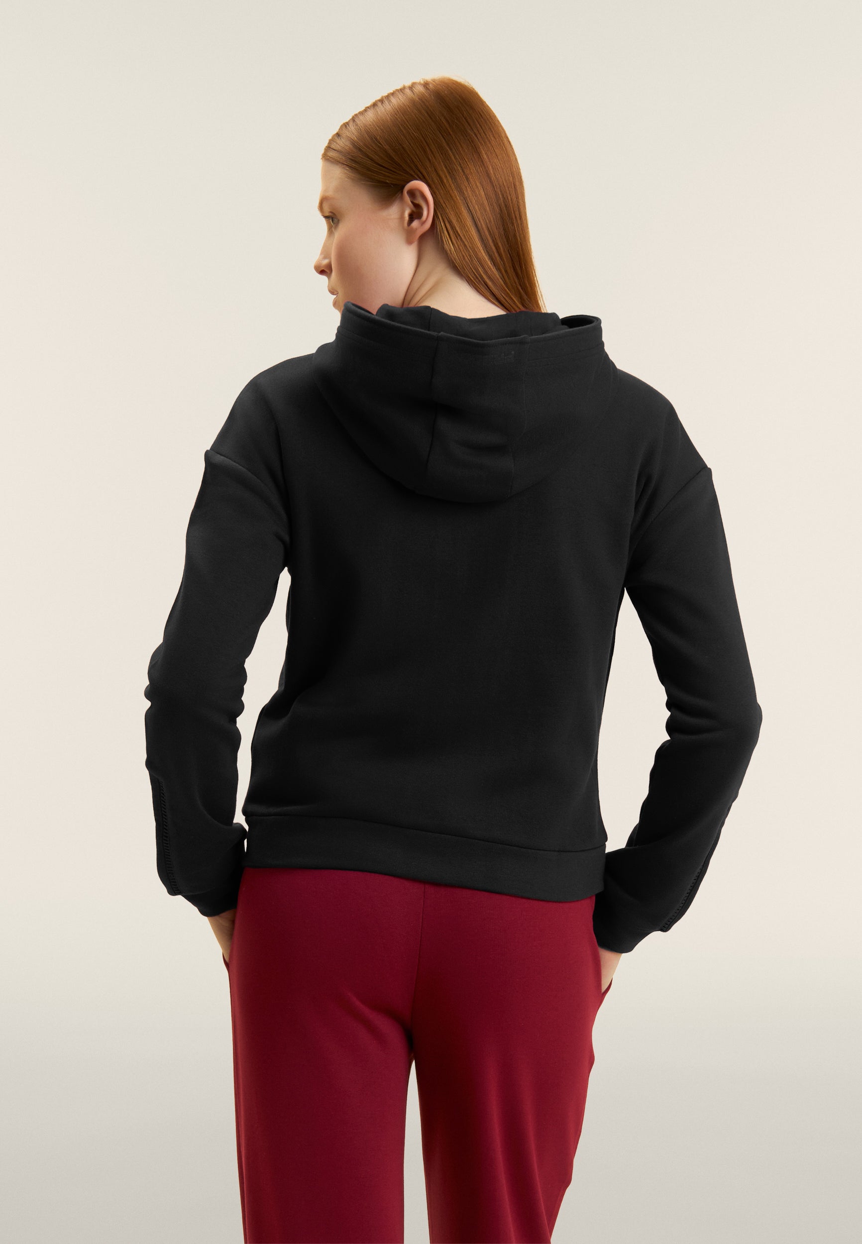 freddy-felpa-donna-con-cappuccio-zip-intera-e-dettagli-ricamati image 3