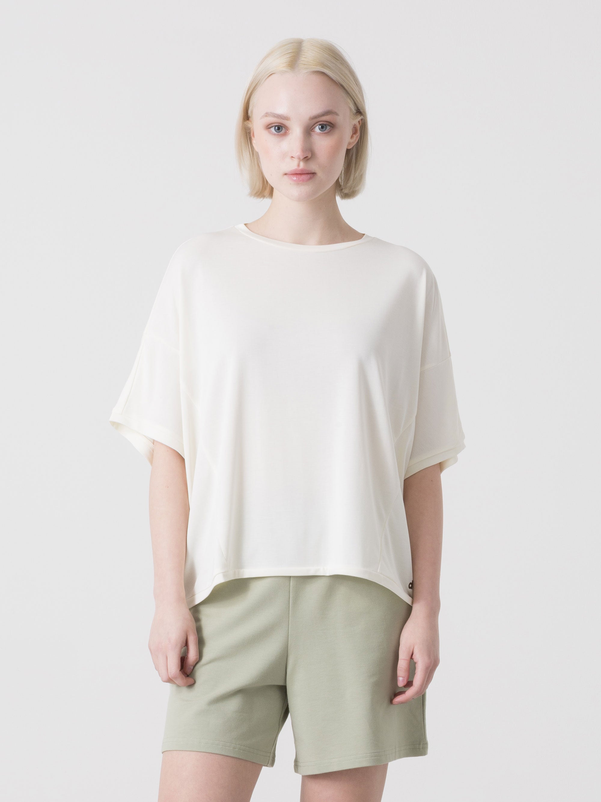 dimensione-danza-maxi-t-shirt-donna-in-viscosa-trapezio-con-cuciture-geometriche image 6