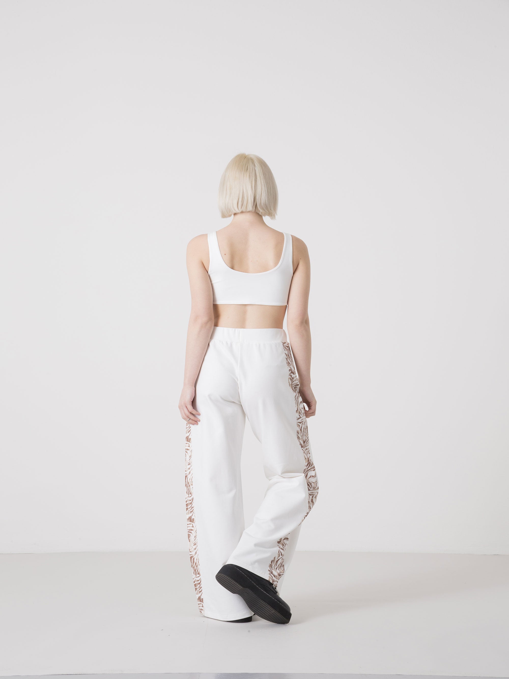 pantalone-palazzo-donna-dimensione-danza-con-fasce-animalier-e-vita-elastica image 8