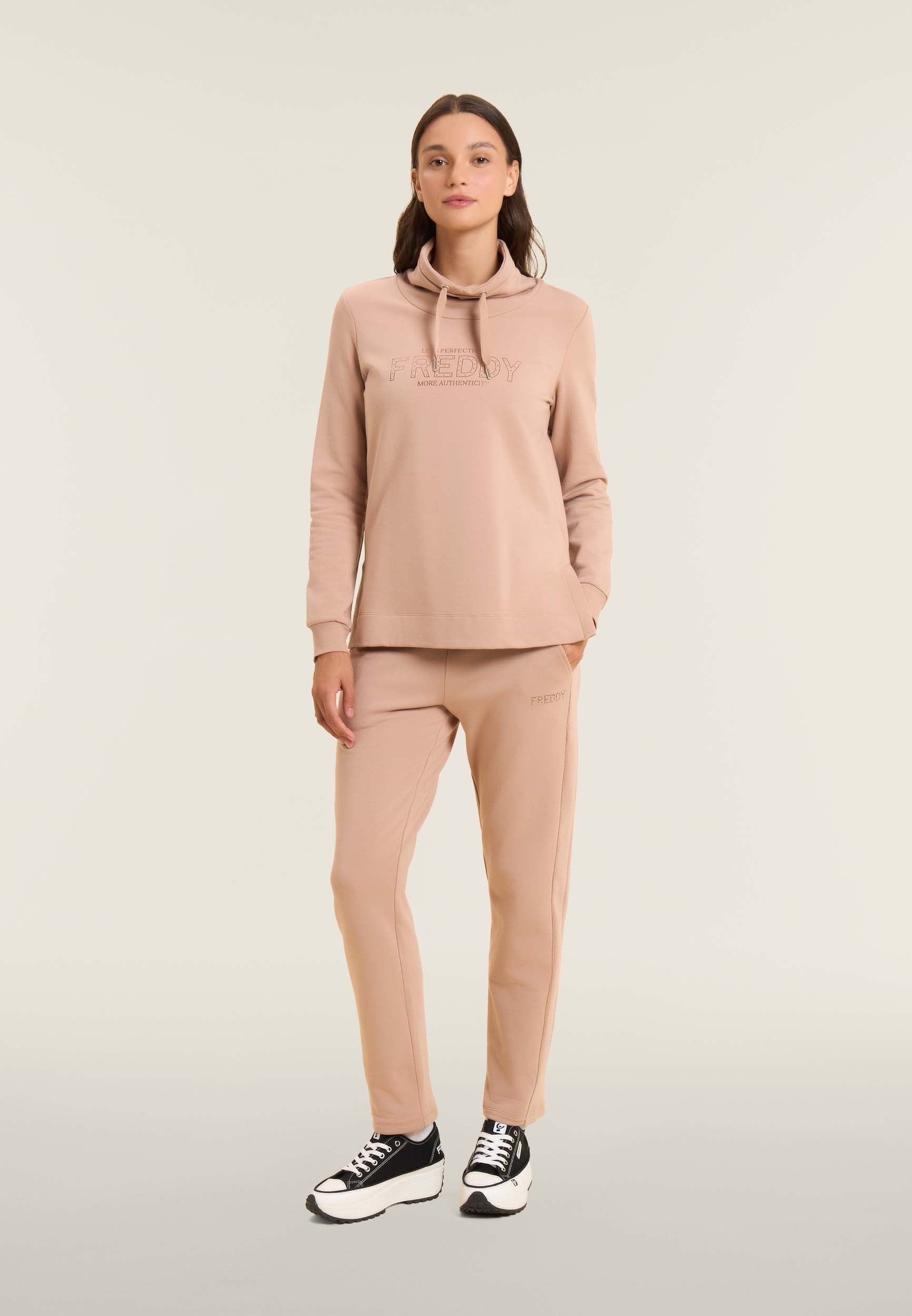 freddy-felpa-sportiva-donna-collo-alto-con-spacchi-laterali-e-logo-strass image 2