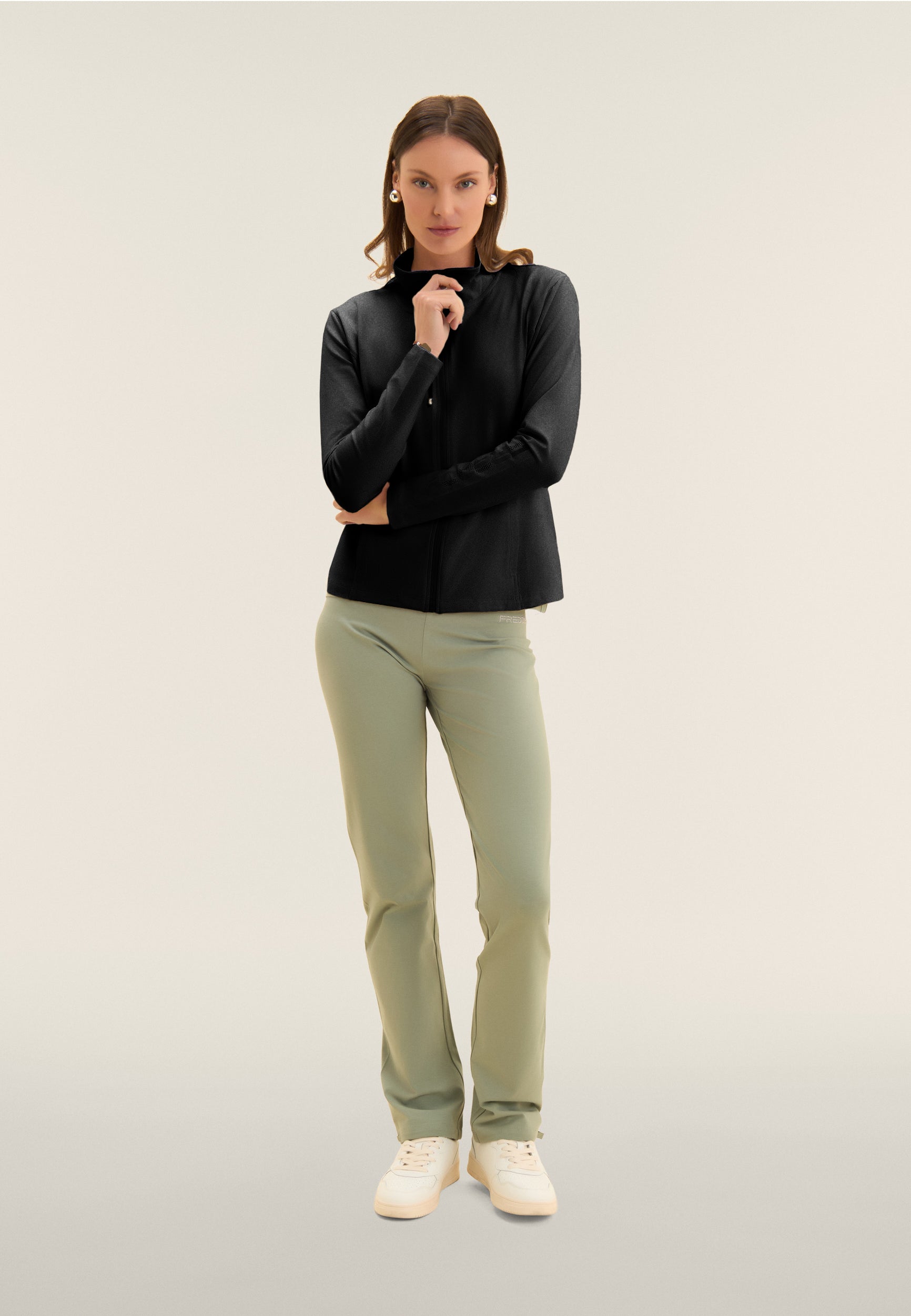 freddy-felpa-donna-con-zip-e-collo-alto-logo-freddy-sulla-manica image 2