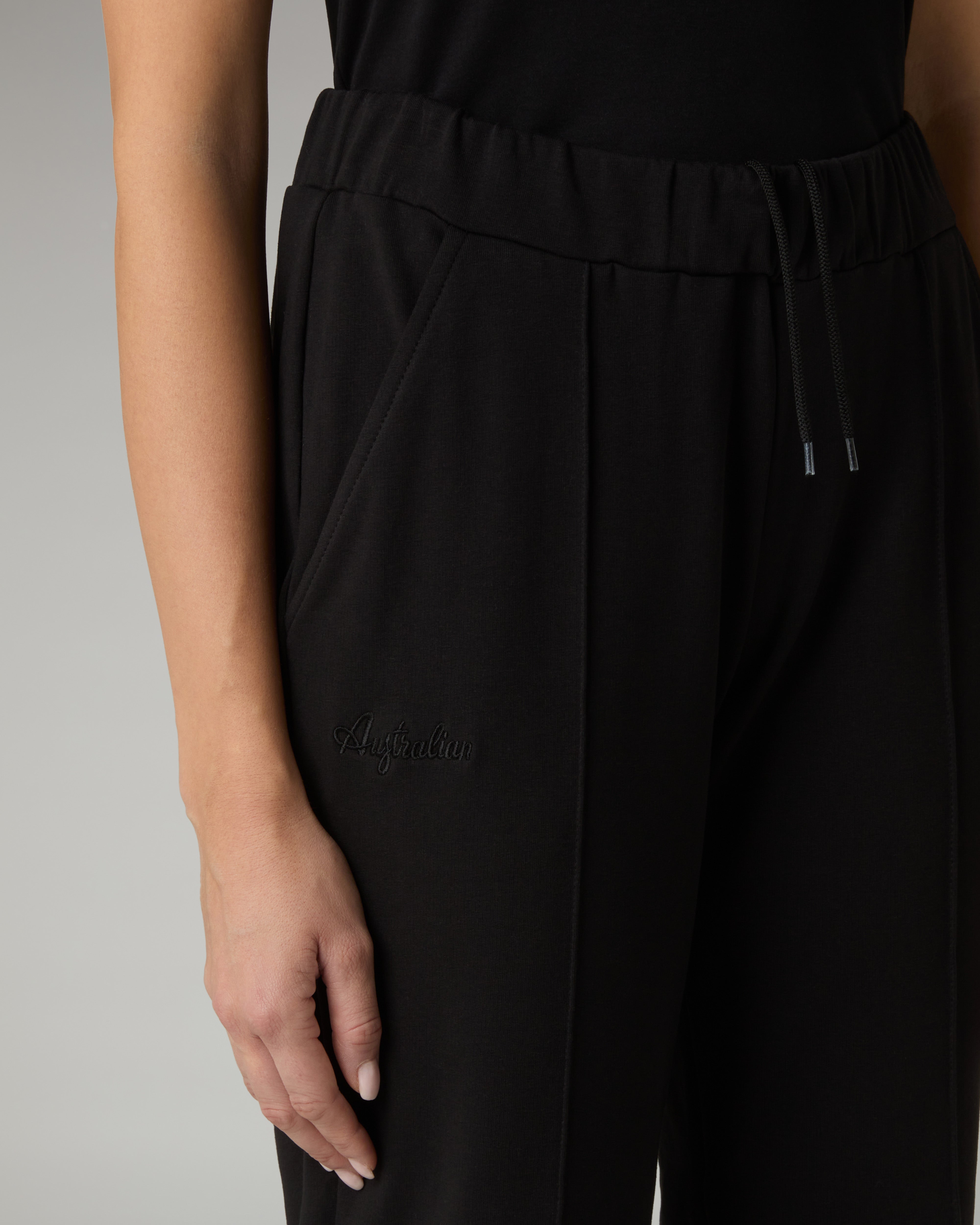 australian-dusty-fleece-tracksuit-tuta-donna-in-felpa-garzata-stampata-nera image 6