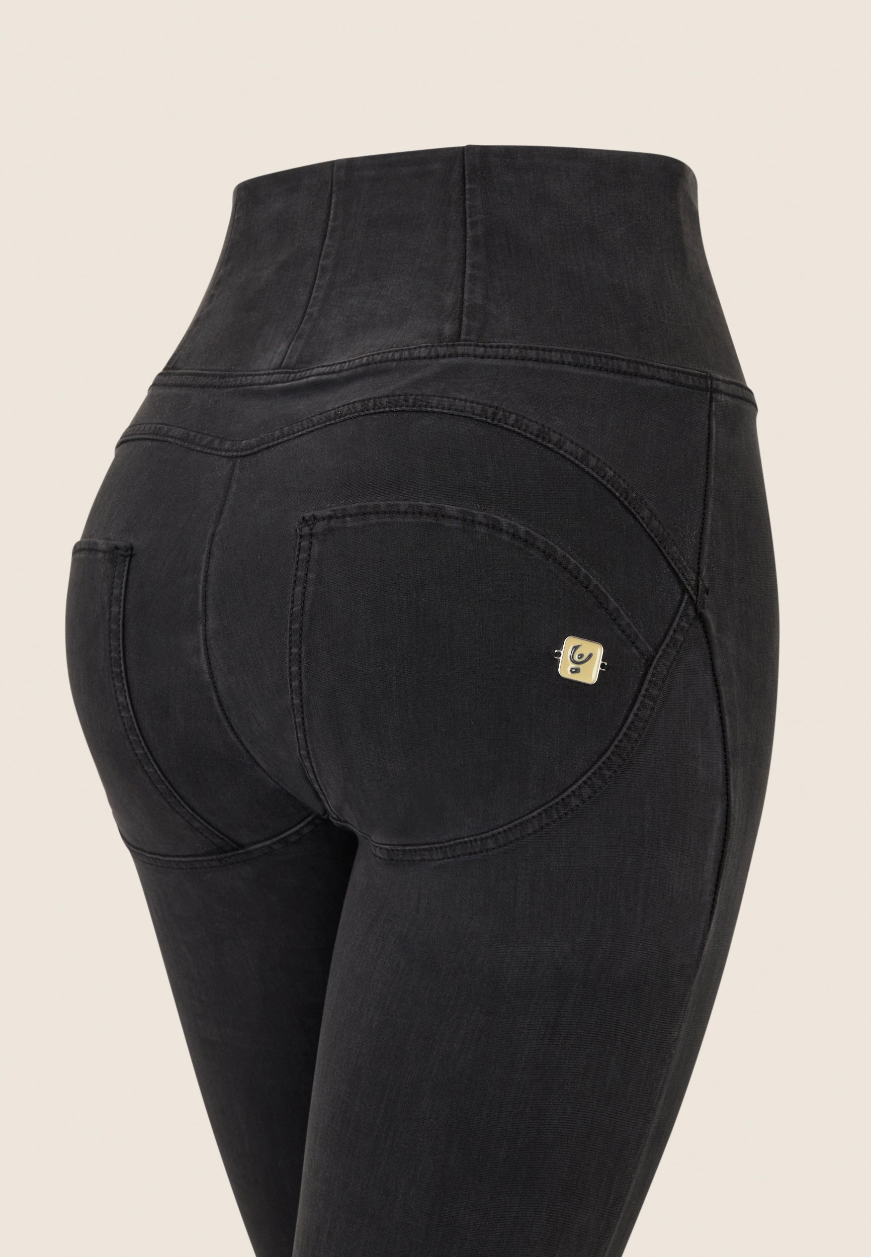 freddy-wr-up-push-up-vita-alta-in-fibra-ecologica-denim-scuro-pantaloni-skinny-d image 7