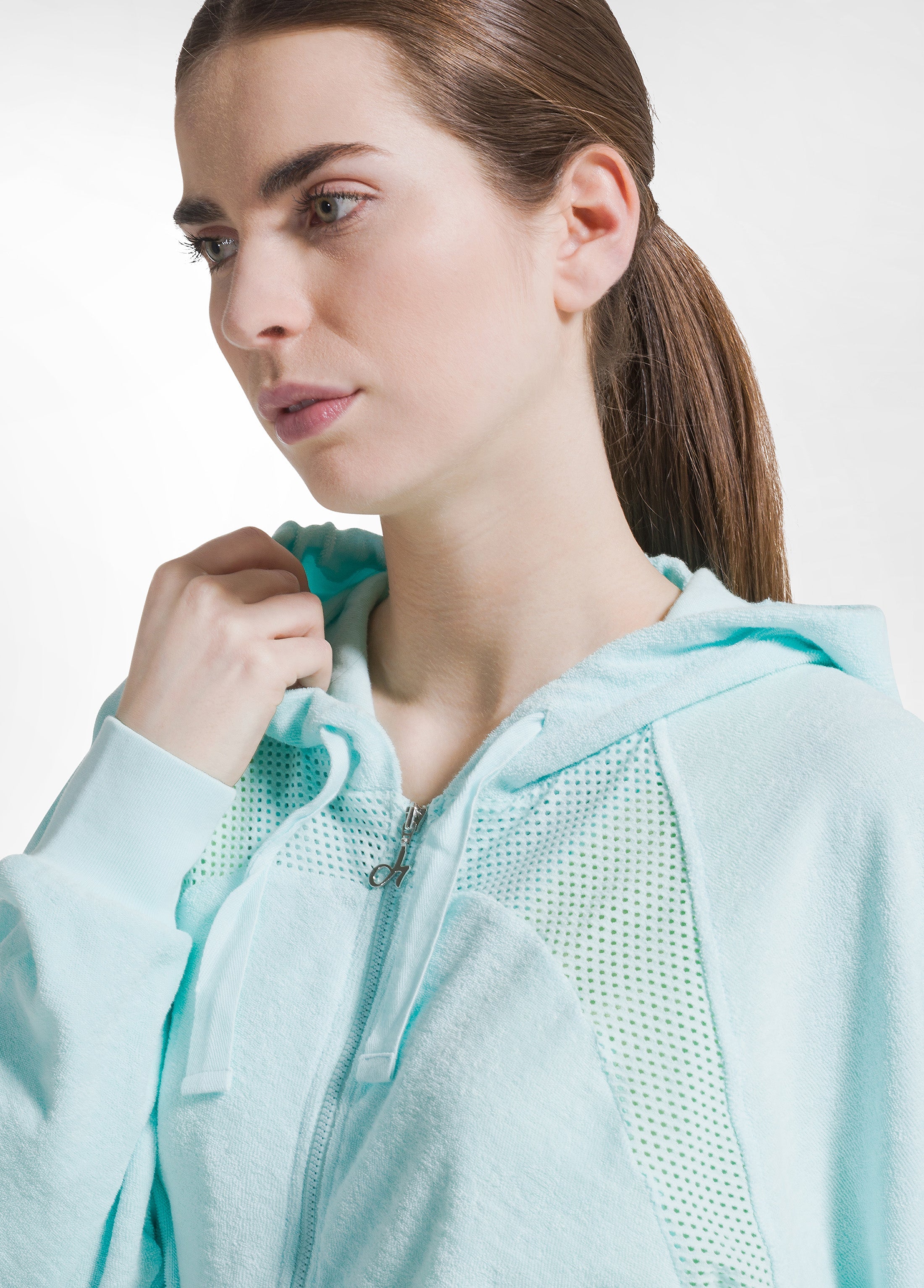 deha-felpa-doppio-strato-con-rete-blu-mesh-tech-sportiva image 3