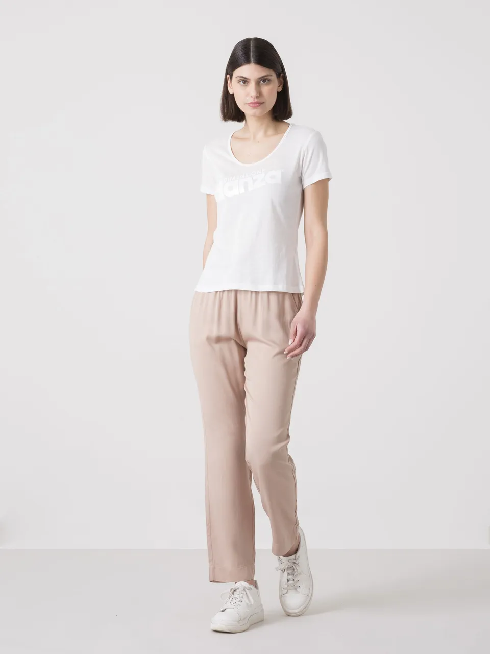 dimensione-danza-t-shirt-donna-in-cotone-con-logo-frontale image 1