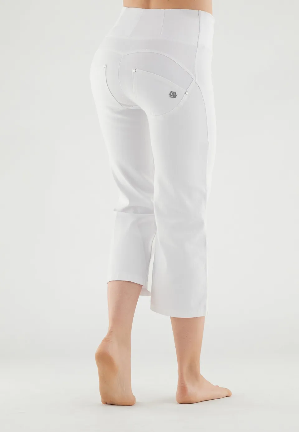 freddy-wr-up-pantaloni-capri-vita-alta-tinti-in-capo image 1