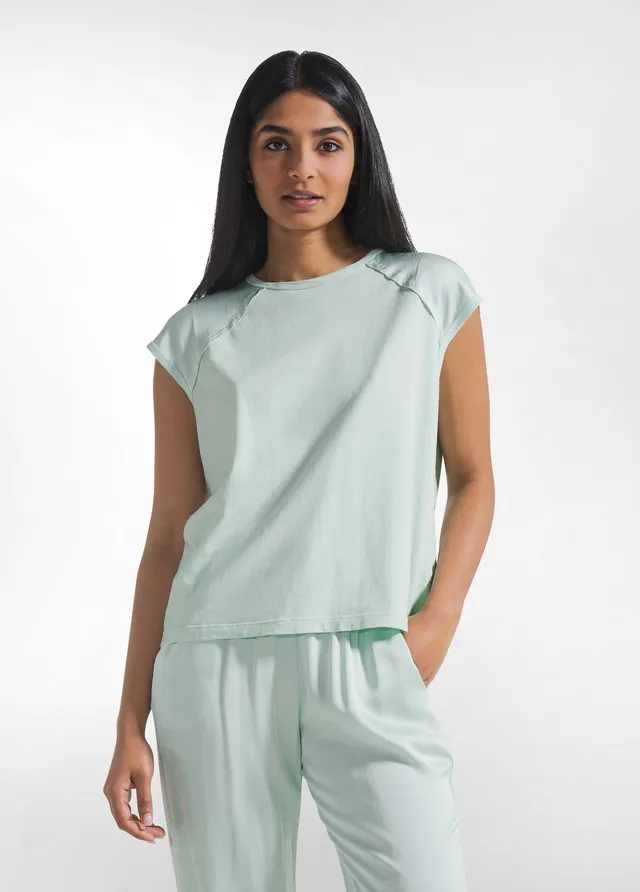 deha-top-con-maniche-in-satin-e-corpo-in-jersey-verde image 1