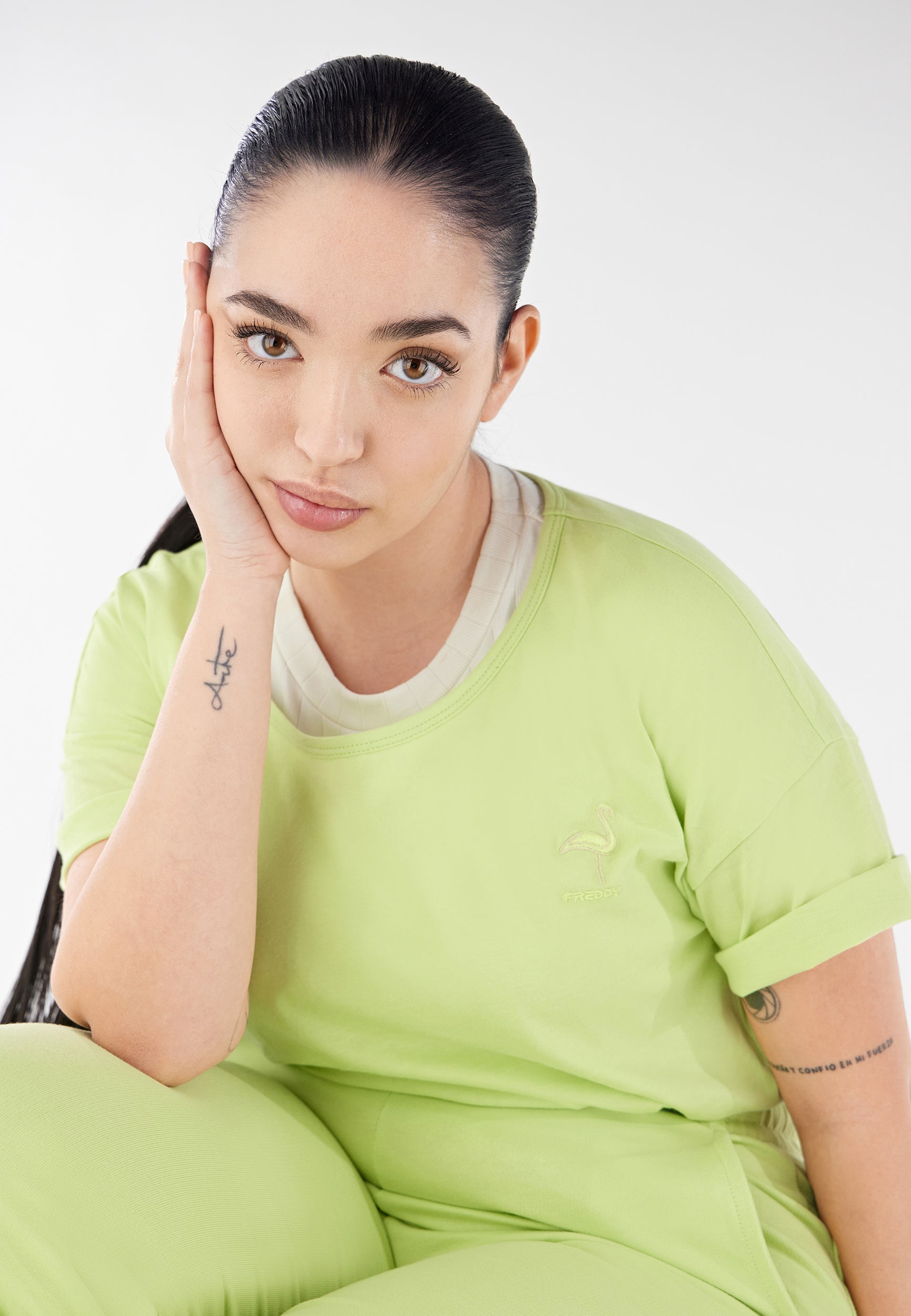 freddy-t-shirt-in-jersey-leggero-con-patch-fenicottero-t-shirt-donna image 3