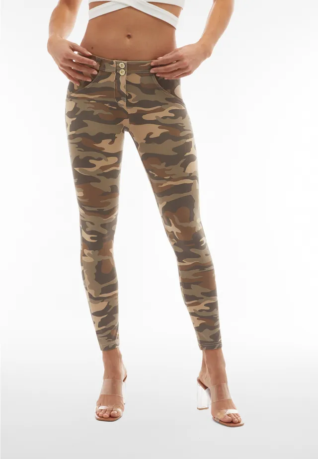 freddy-wr-up-pantaloni-push-up-7-8-superskinny-stampa-camouflage image 1