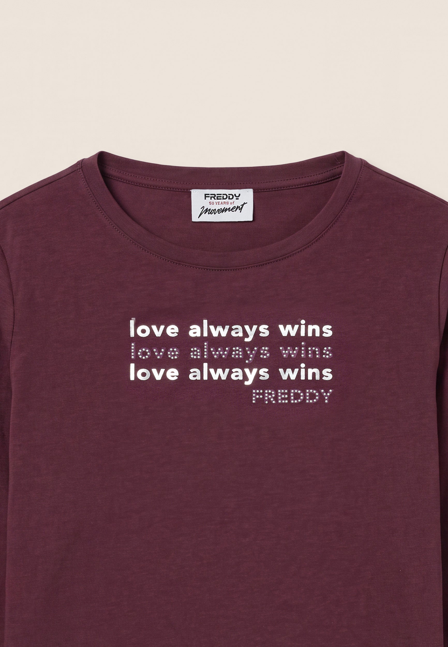 freddy-wr-up-t-shirt-donna-manica-lunga-love-always-win-con-perline image 7