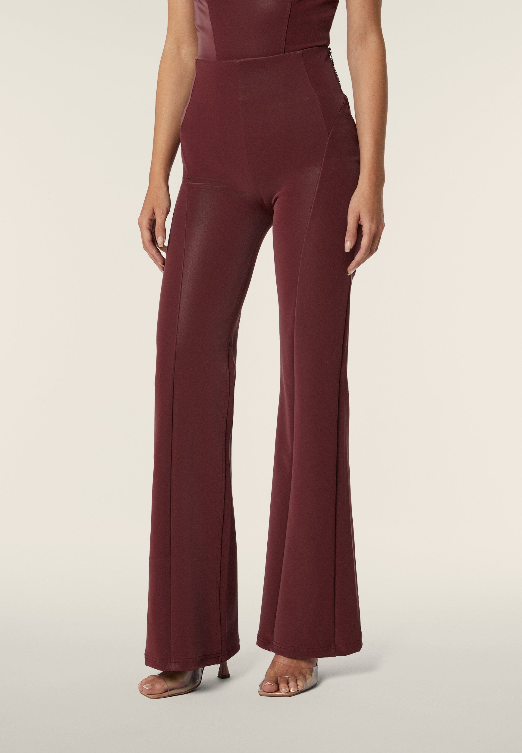 freddy-wr-up-pantaloni-super-flare-in-similpelle-lucida-effetto-wet image 1