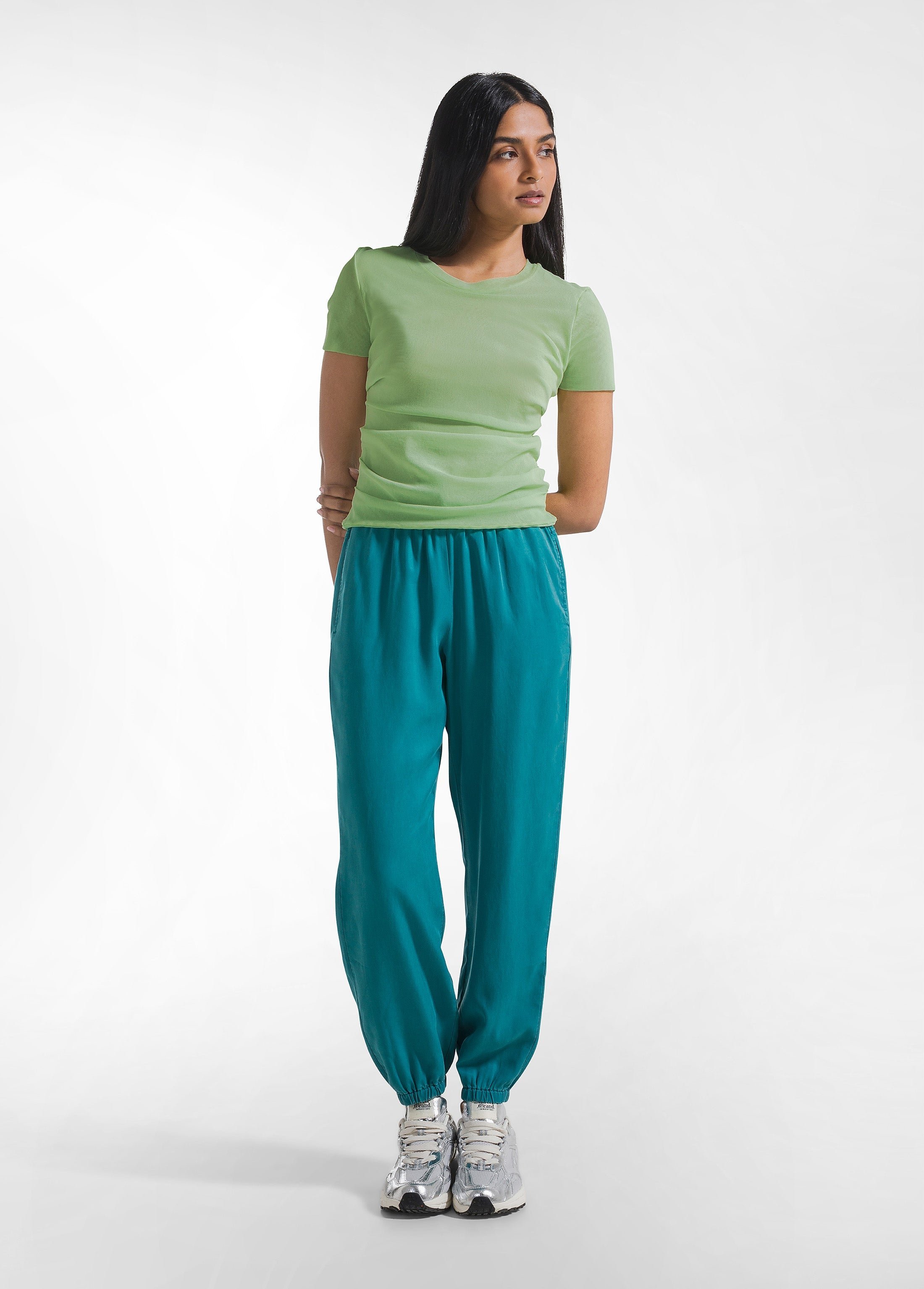 deha-pantaloni-jogger-in-lyocell-verde image 1